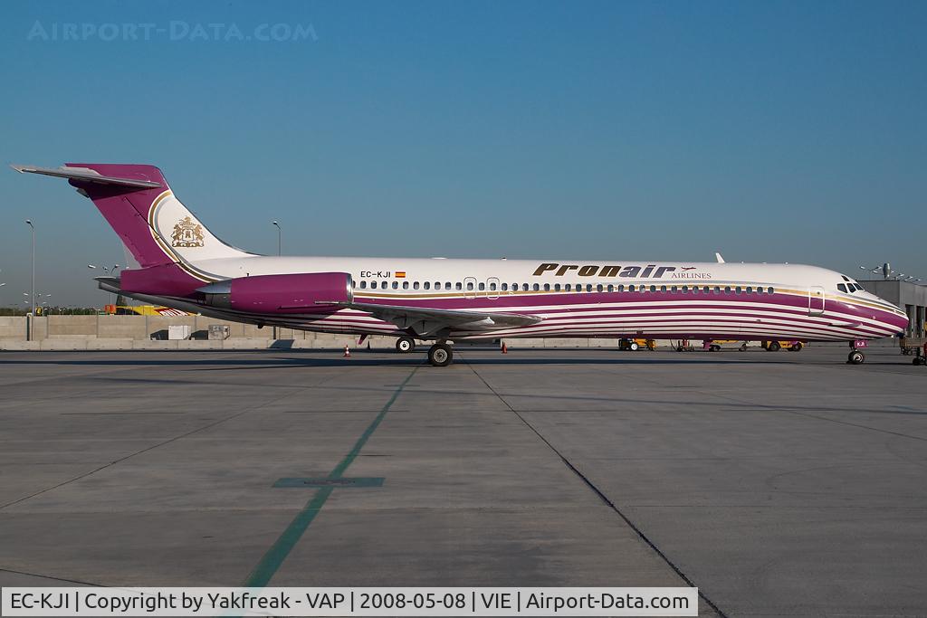 EC-KJI, 1990 McDonnell Douglas MD-87 (DC-9-87) C/N 49836, Pronair MD87