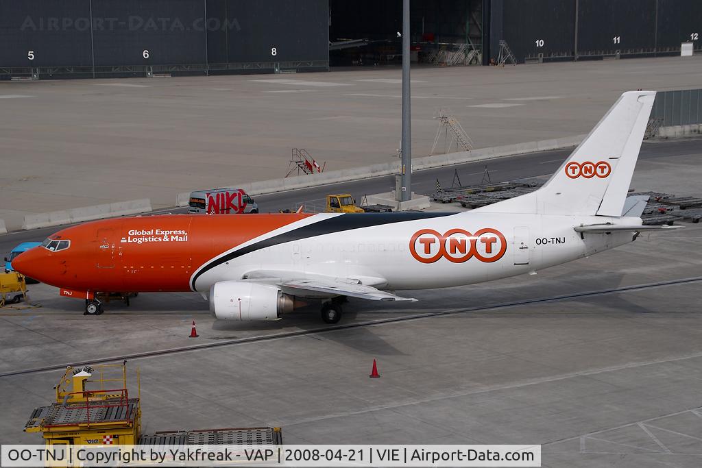 OO-TNJ, 1985 Boeing 737-301F C/N 23260, TNT Boeing 737-300