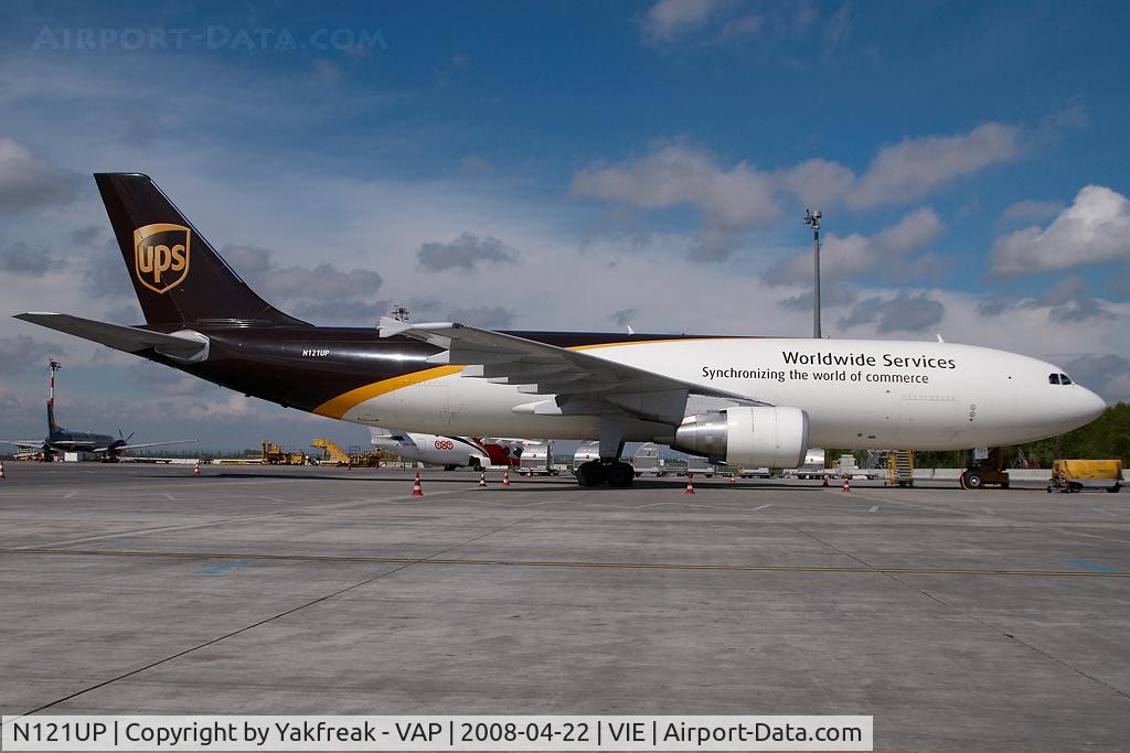 N121UP, 2000 Airbus A300F4-622R C/N 0806, UPS Airbus 300-600