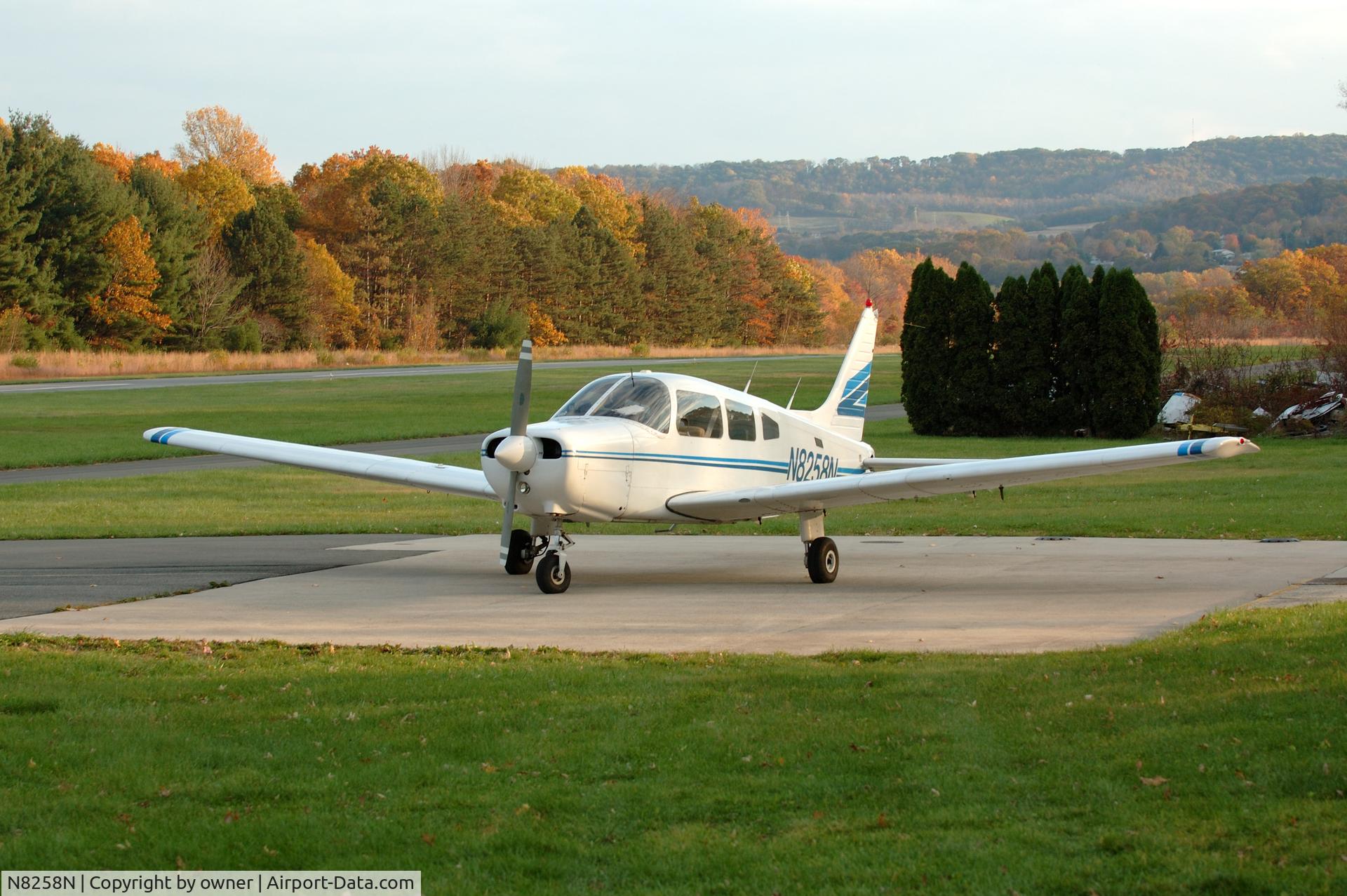 N8258N, 1980 Piper PA-28-161 C/N 28-8116023, Aircraft at home base