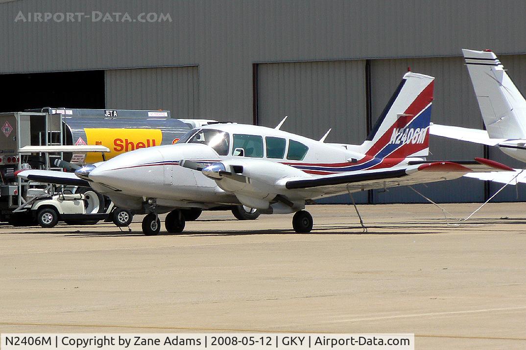N2406M, 1979 Piper PA-23-250 C/N 27-7954051, At Arlington Municipal
