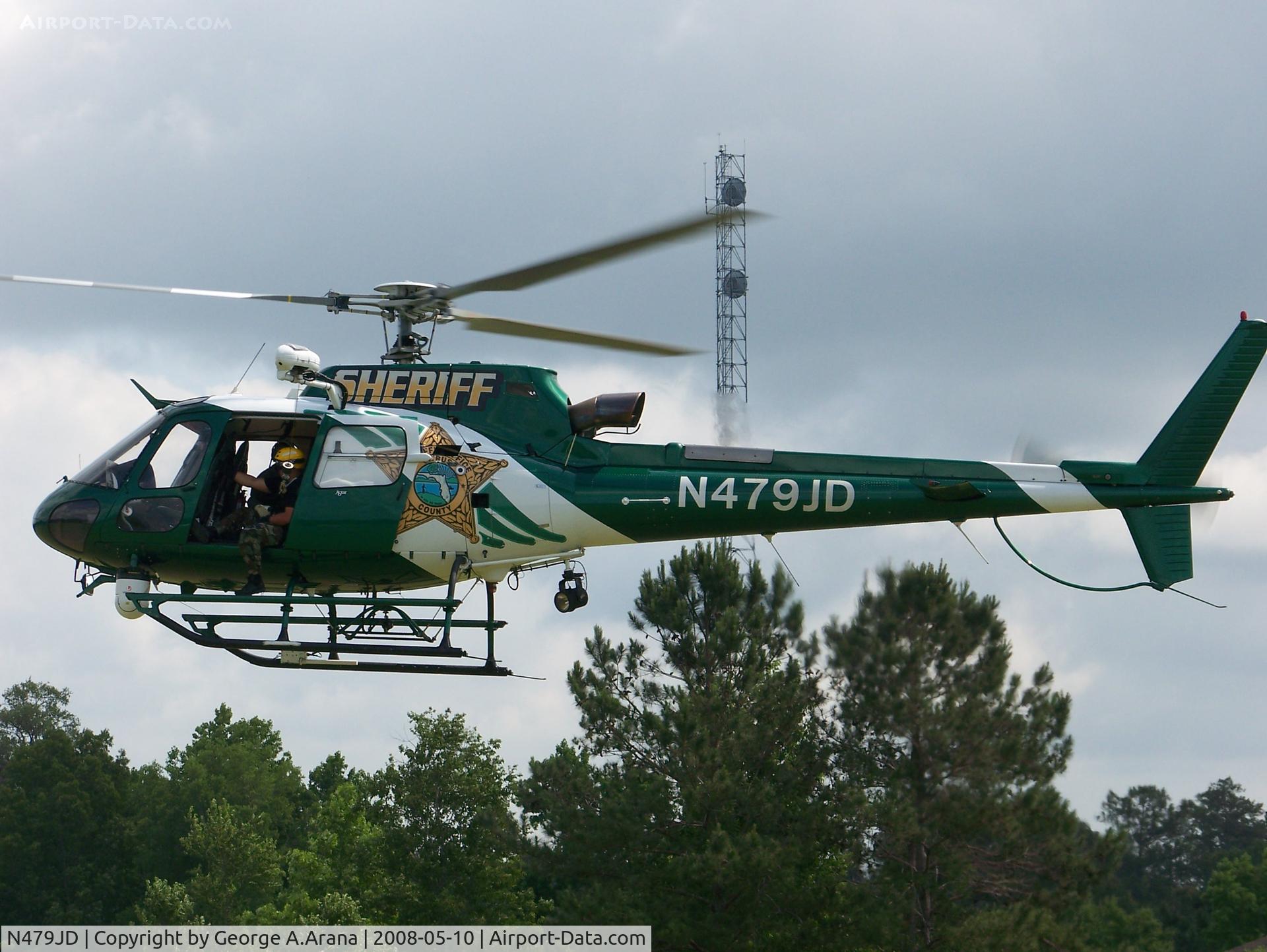 N479JD, 2006 Eurocopter AS-350B-3 Ecureuil Ecureuil C/N 4059, Landing after a hoist demonstration at the Santa Fe Community College in Gainesville.