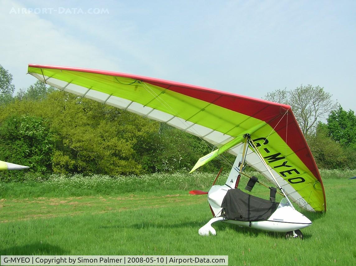 G-MYEO, 1993 Solar Wings Pegasus Quasar IITC C/N SW-WQT-0544, Quasar microlight at Weston Underwood