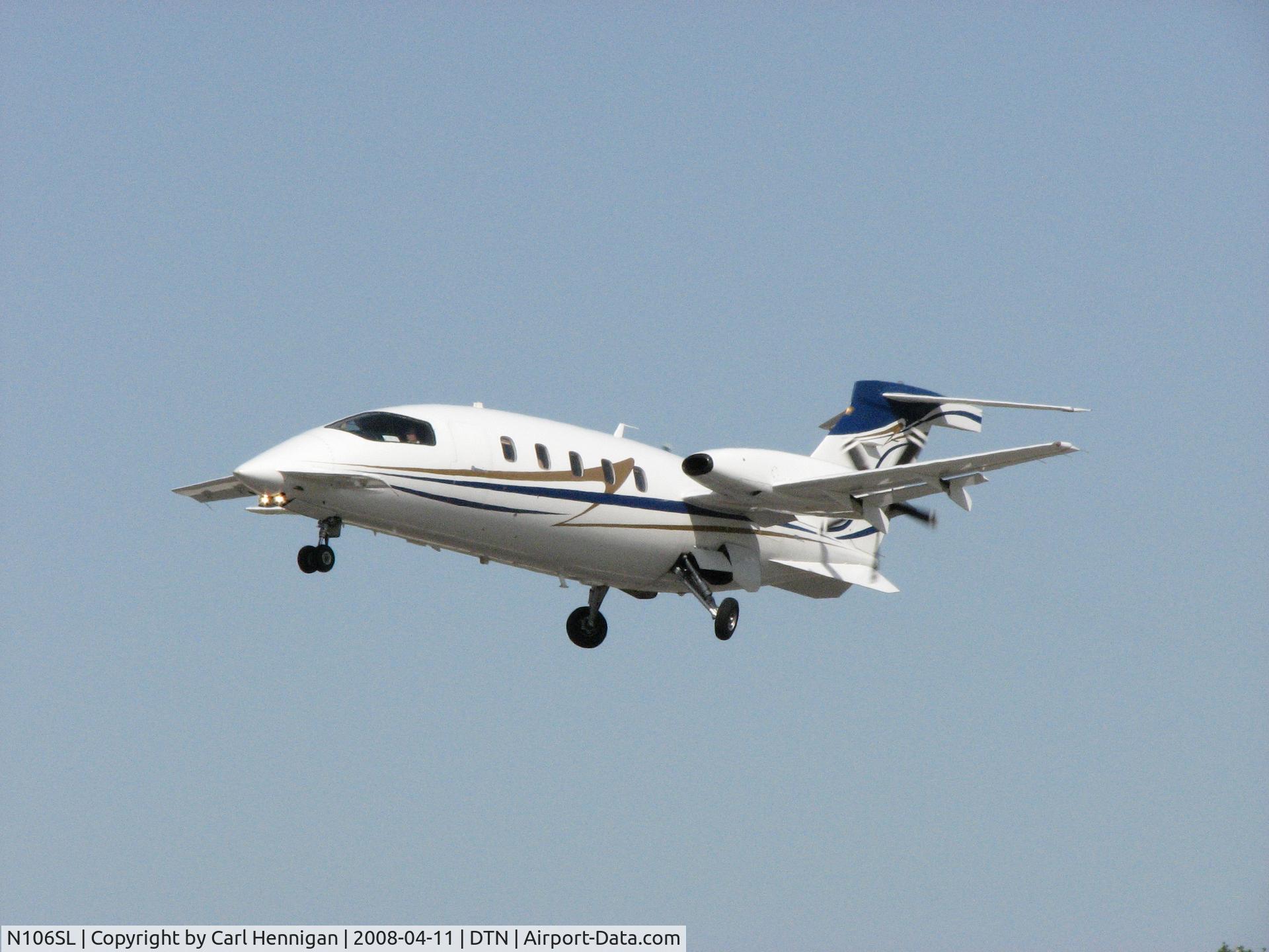 N106SL, 2003 Piaggio P-180 Avanti C/N 1070, Departing runway 32