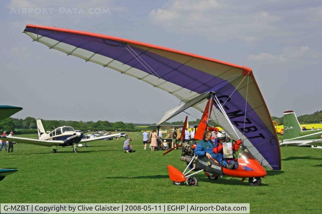G-MZBT, 1996 Pegasus Quantum 15-912 C/N 7224, HEX: 403C3F