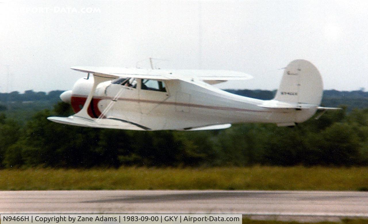 N9466H, 1944 Beech D17S Staggerwing C/N 6688, Beech Staggerwing - Gear Problem...
