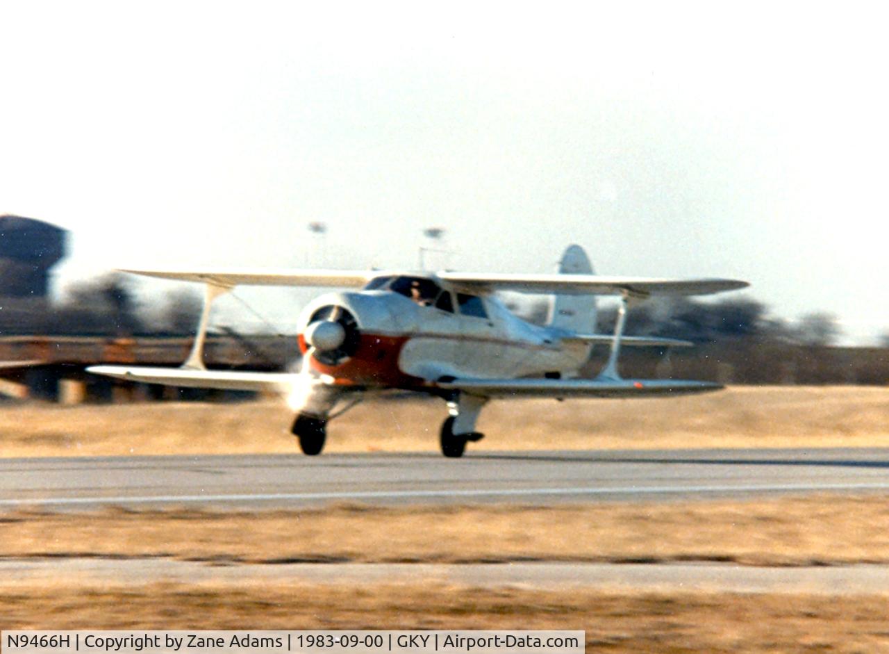 N9466H, 1944 Beech D17S Staggerwing C/N 6688, Beech Staggerwing - Gear Problem...all OK!