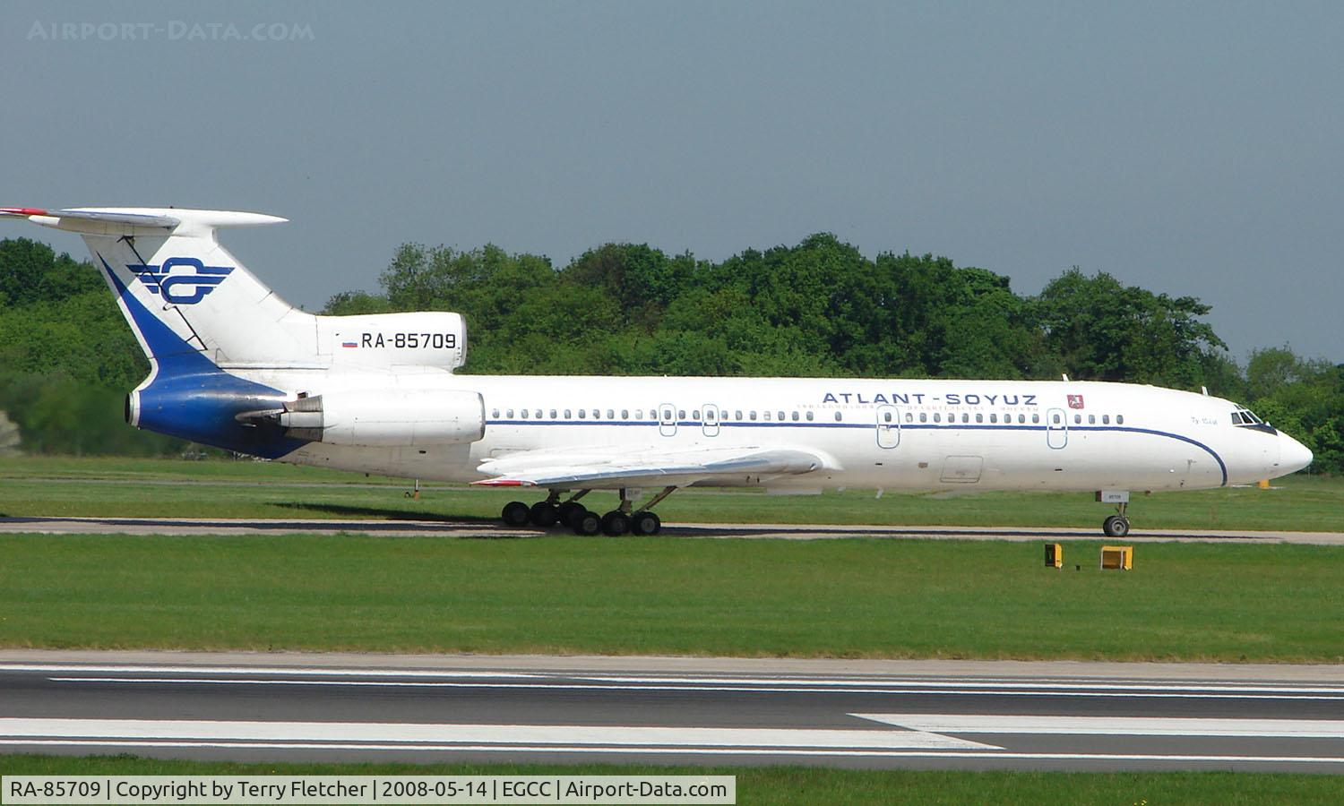RA-85709, 1991 Tupolev Tu-154M C/N 91A884, The UEFA Cup Final (Soccer) in Manchester UK attracted a number of Airliners and Bizjet visitors
