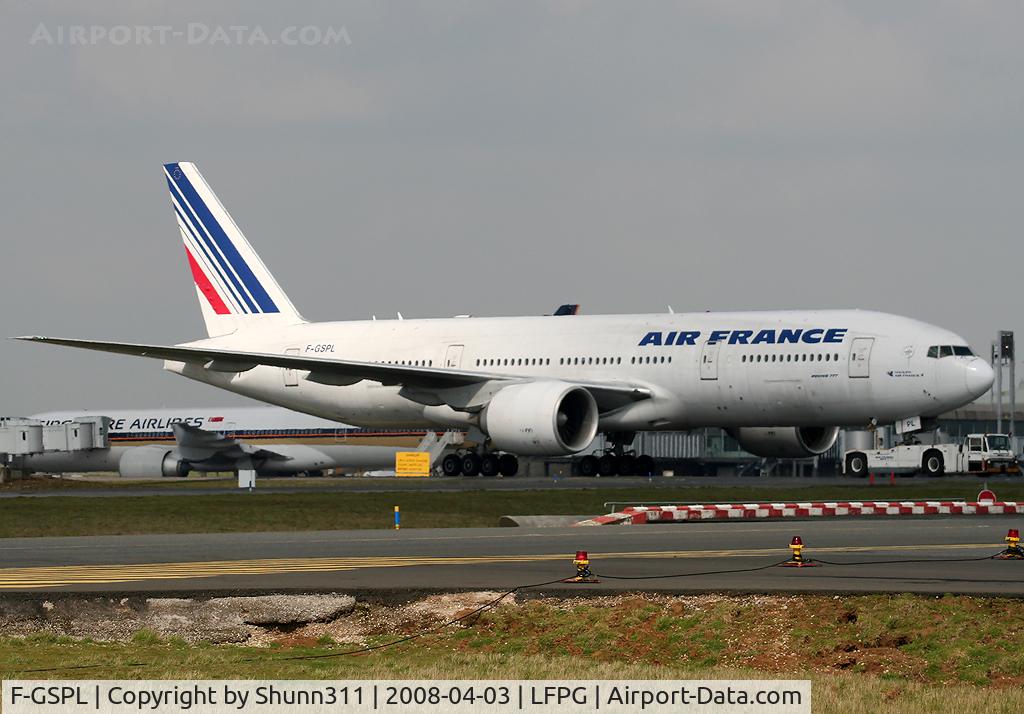 F-GSPL, 2000 Boeing 777-228/ER C/N 30457, Trackted from Air France facility...