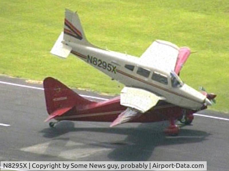 N8295X, 1980 Piper PA-28-161 C/N 28-8116083, Hot plane on Plane action