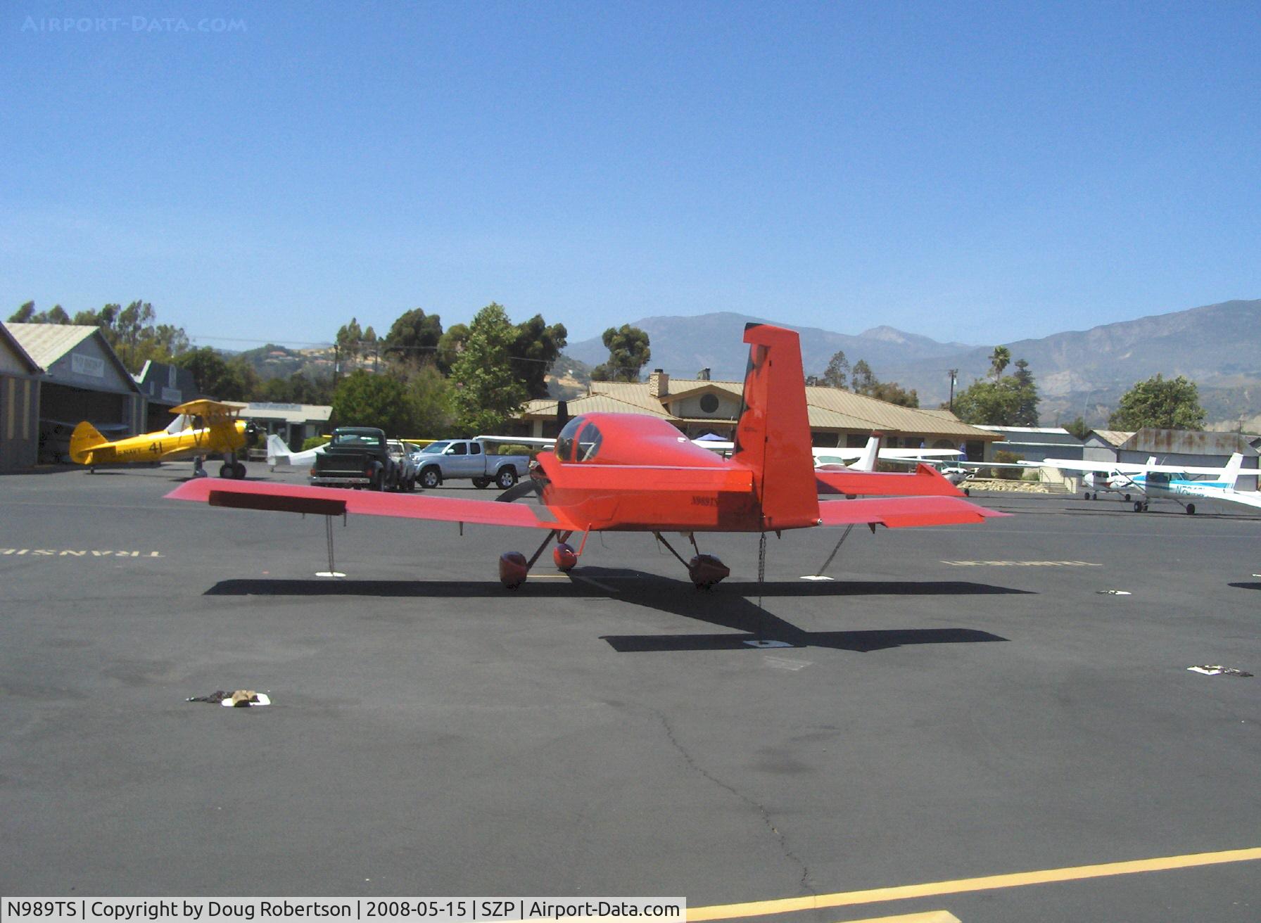 N989TS, Vans RV-10 C/N 40067, 2005 Younkin VAN's RV-10A, Early arrival for National Howard Fly-In (Has also built a Howard 'Mr. Mulligan' replica)