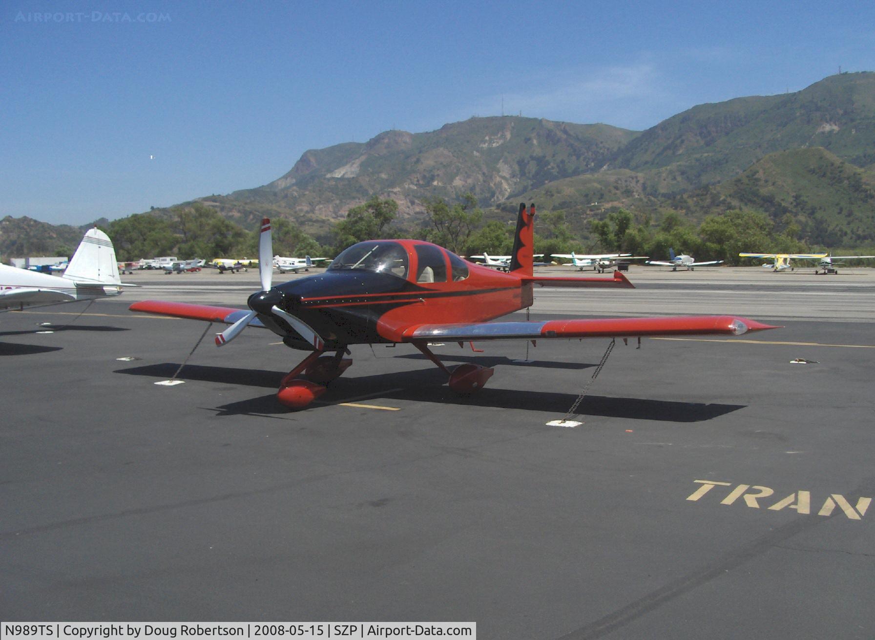 N989TS, Vans RV-10 C/N 40067, 2005 Younkin VAN's RV-10A, Early arrival for National Howard Fly-In (Has also built a Howard 'Mr. Mulligan' replica)