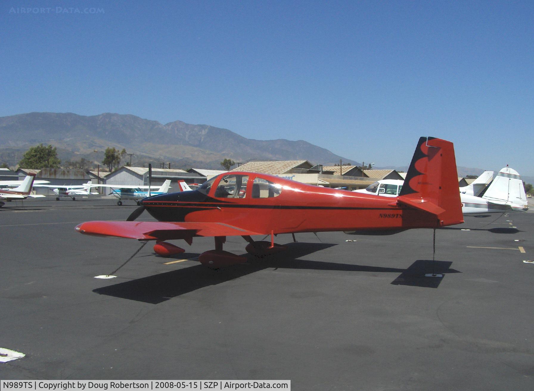 N989TS, Vans RV-10 C/N 40067, 2005 Younkin VAN's RV-10A, Early arrival for National Howard Fly-In (Has also built a Howard 'Mr. Mulligan' replica)