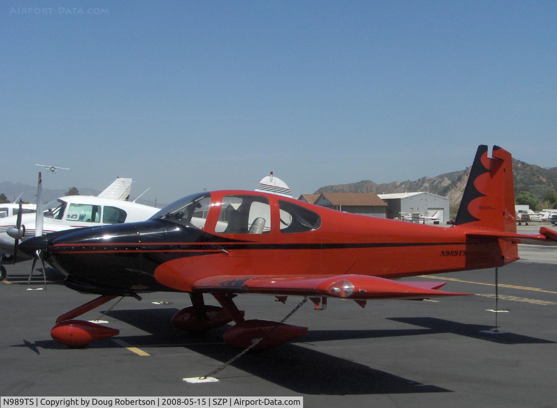 N989TS, Vans RV-10 C/N 40067, 2005 Younkin VAN's RV-10A, Early arrival for National Howard Fly-In (Has also built a Howard 'Mr. Mulligan' replica)