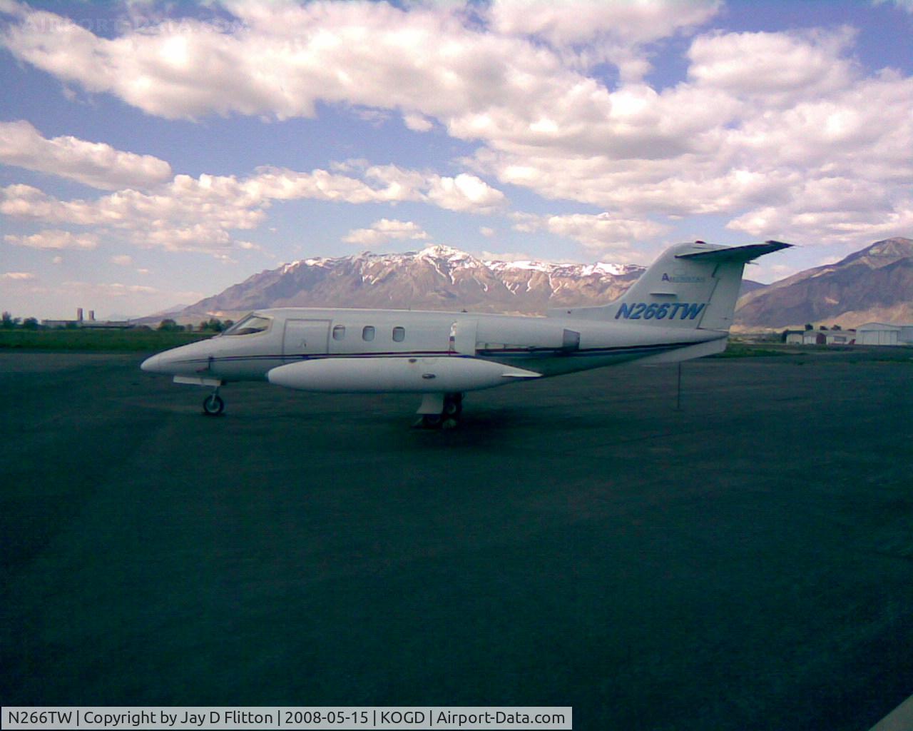 N266TW, 1973 Gates Learjet 24D C/N 266, In front of Ogden Jet Center.