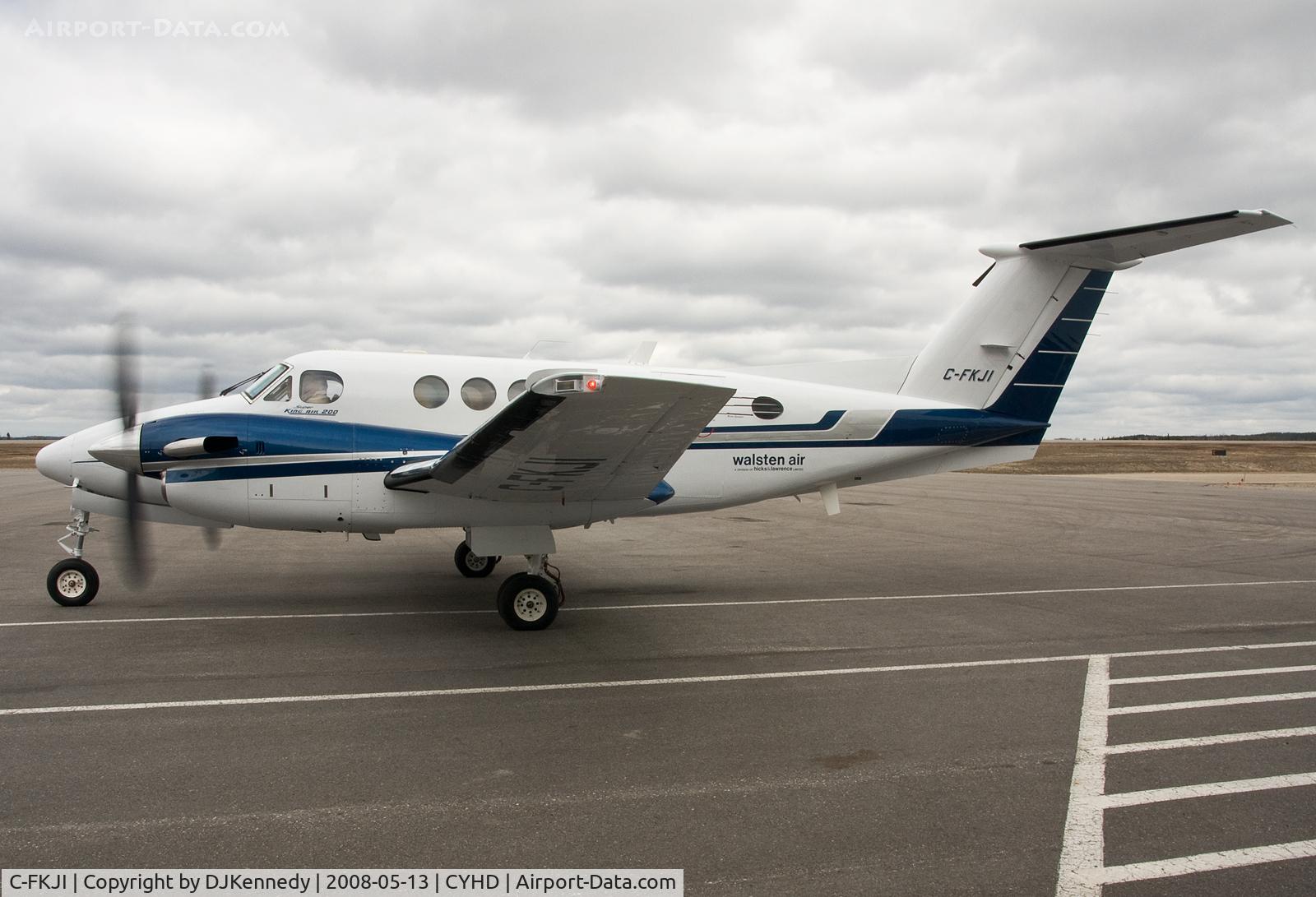 C-FKJI, 1976 Beech 200 Super King Air C/N BB-105, Walsten Air about to taxi on the Dryden ON ramp (Walsten Air is now part of Hicks & Lawrence of Dryden).