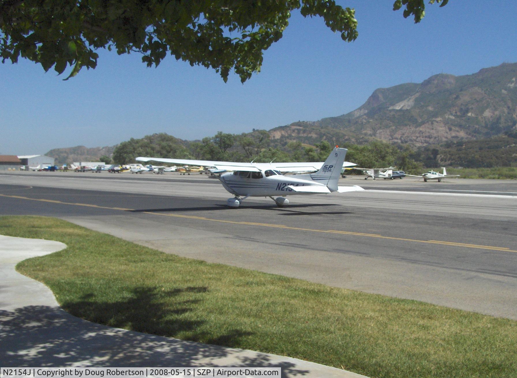 N2154J, 2003 Cessna 172S C/N 172S9451, 2003 Cessna 172S SKYHAWK SP, Lycoming IO-360-L2A 180 Hp, taxi back