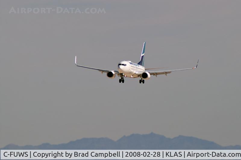 C-FUWS, 2004 Boeing 737-7CT C/N 32765, WestJet Airlines / 2004 Boeing 737-7CT