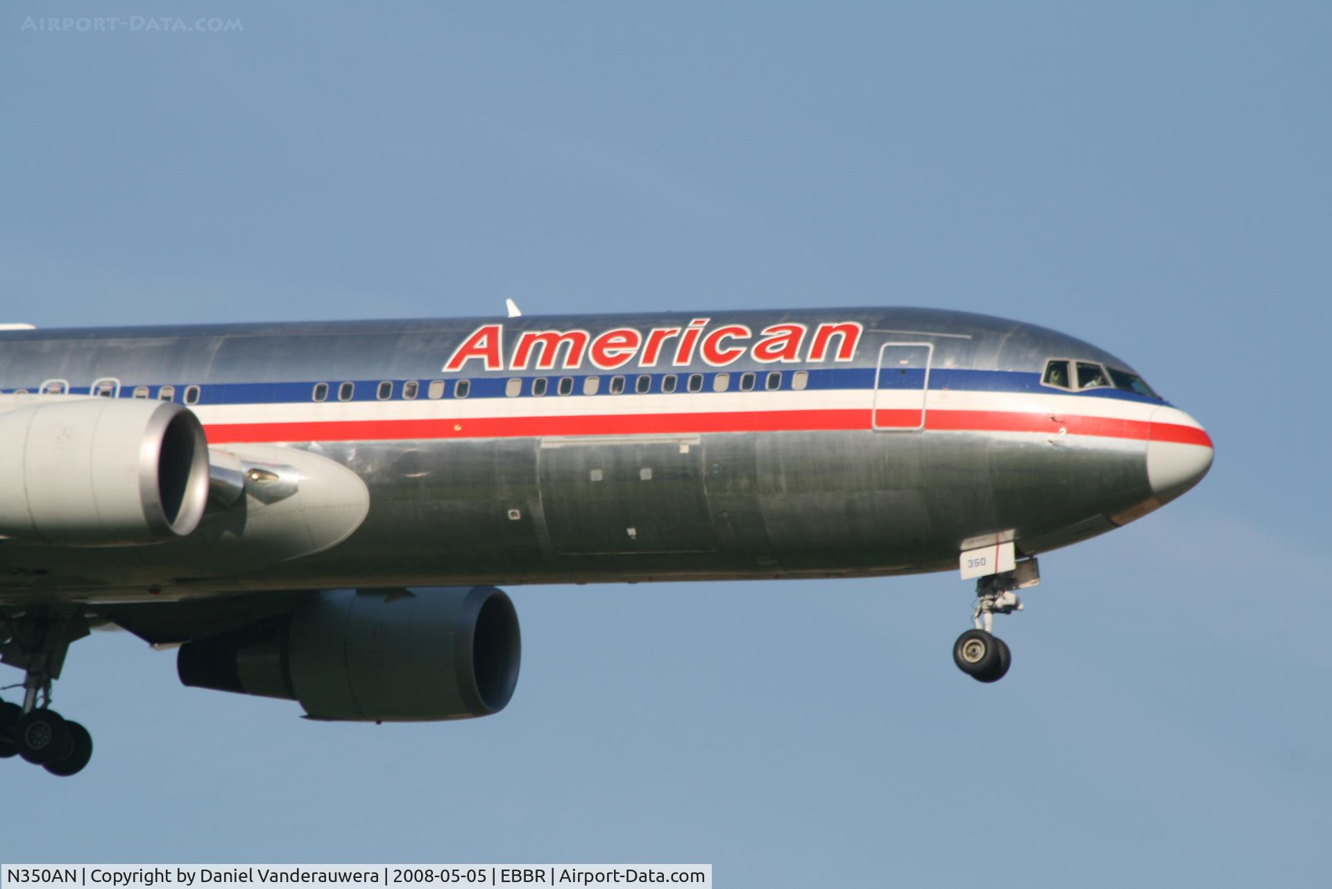 N350AN, 2003 Boeing 767-323/ER C/N 33089, descending to rwy 02