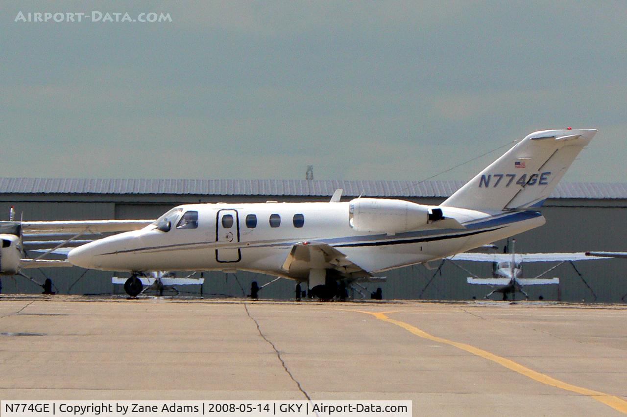N774GE, 2001 Cessna 525 CitationJet C/N 525-0457, At Arlington Municipal