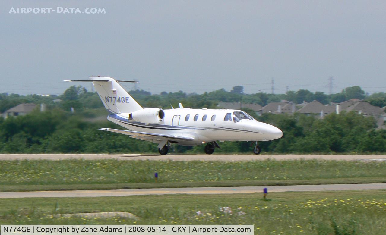 N774GE, 2001 Cessna 525 CitationJet C/N 525-0457, At Arlington Municipal