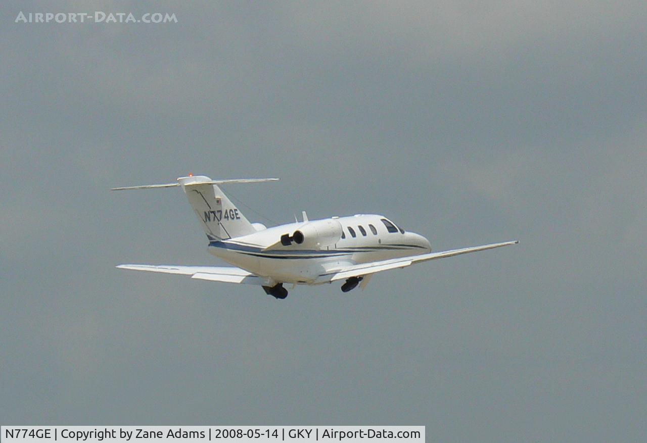 N774GE, 2001 Cessna 525 CitationJet C/N 525-0457, At Arlington Municipal