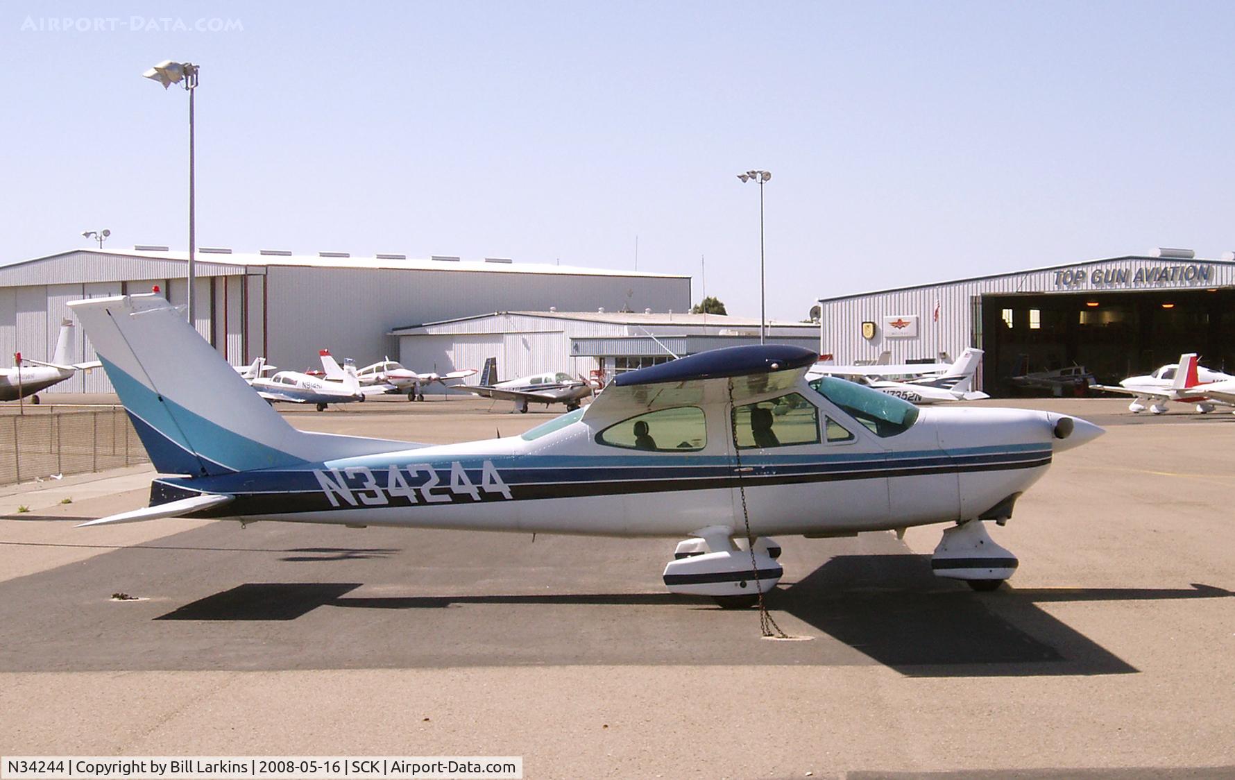 N34244, 1972 Cessna 177B Cardinal C/N 17701731, Early morning at Stockton