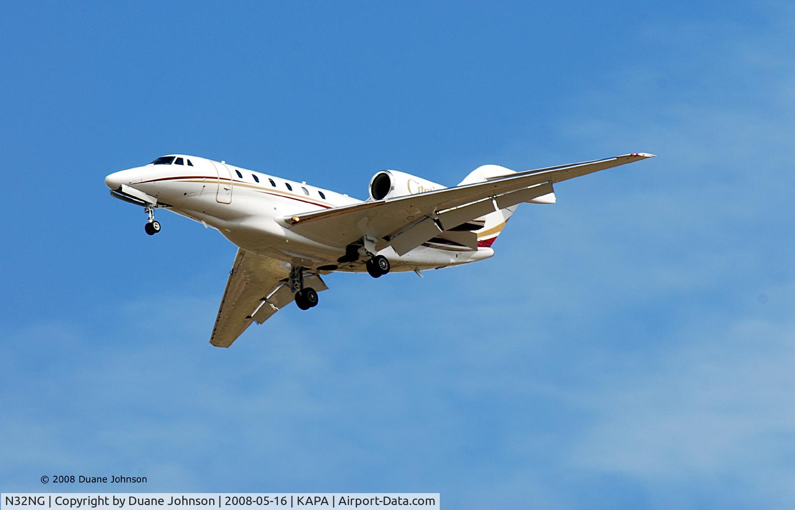 N32NG, 1998 Cessna 750 Citation X C/N 750-0039, On final approach to Centennial Airport (KAPA)