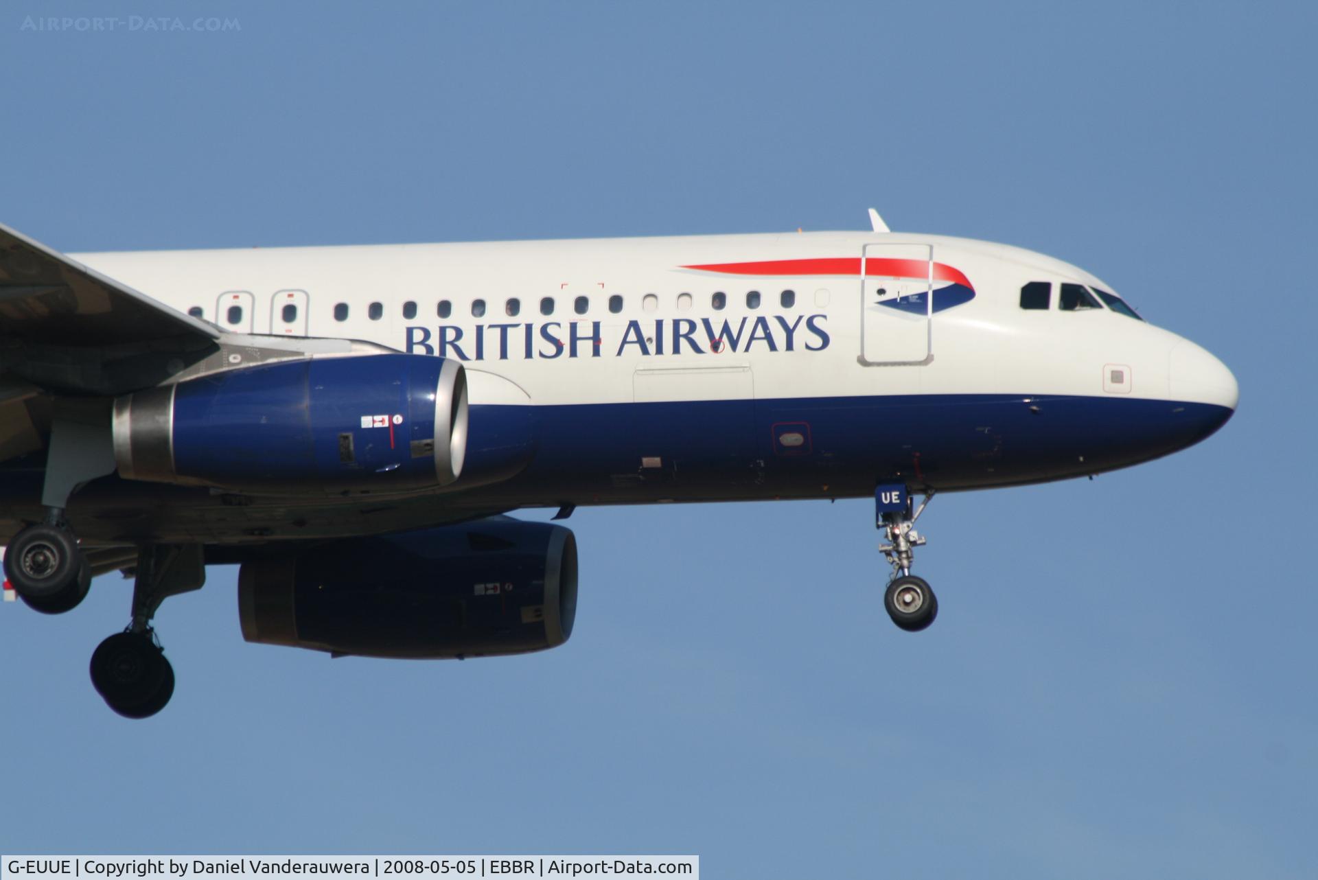 G-EUUE, 2002 Airbus A320-232 C/N 1782, descending to rwy 02
