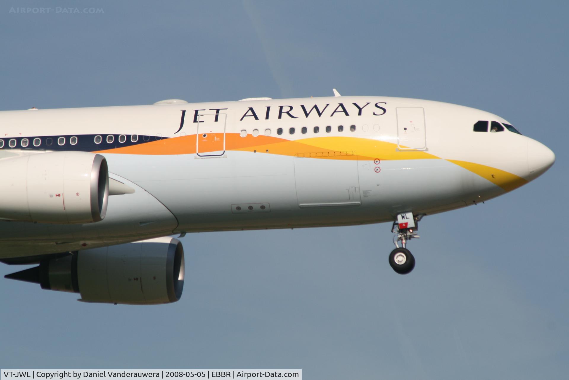 VT-JWL, 2008 Airbus A330-203 C/N 901, descending to rwy 02