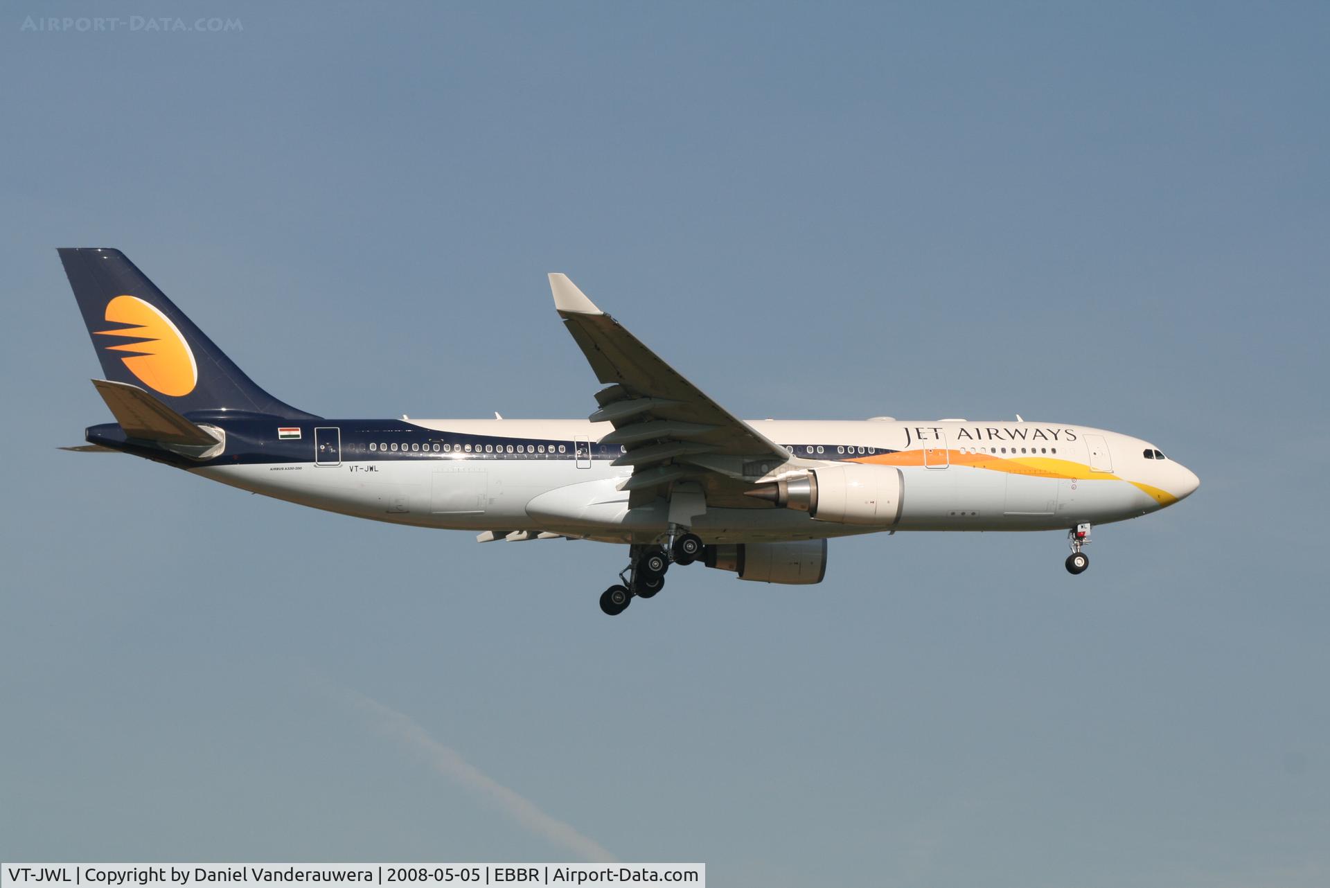 VT-JWL, 2008 Airbus A330-203 C/N 901, arrival of flight 9W225 to rwy 02