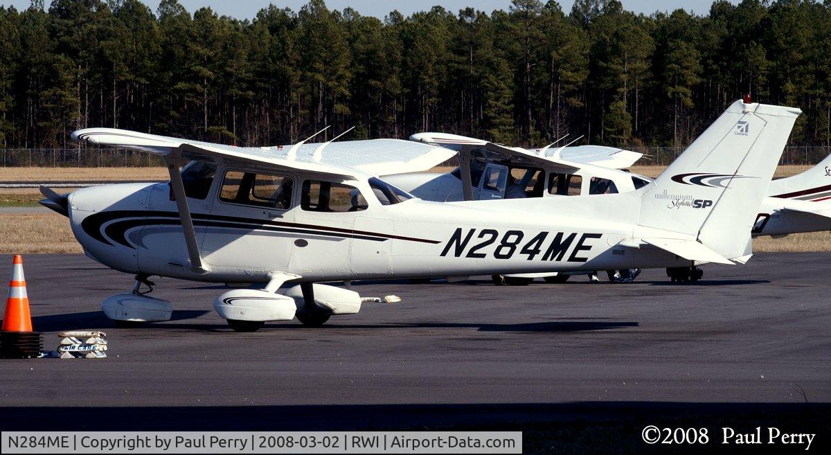 N284ME, 2000 Cessna 172S C/N 172S8542, Resting on the ramp