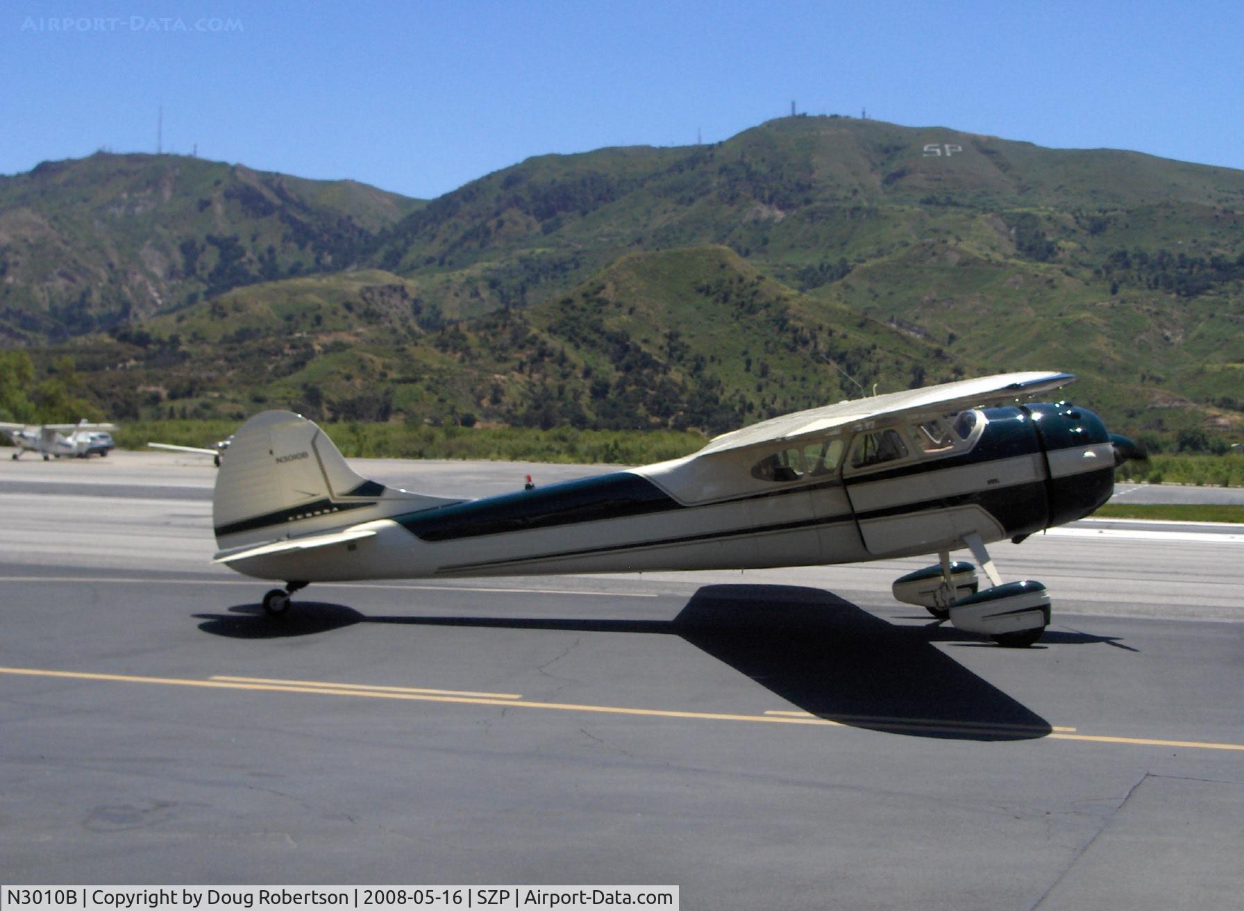 N3010B, 1952 Cessna 195B Businessliner C/N 7893, 1952 Cessna 195B BUSINESSLINER, Jacobs R-755-B2 275 Hp, taxi to Rwy 04