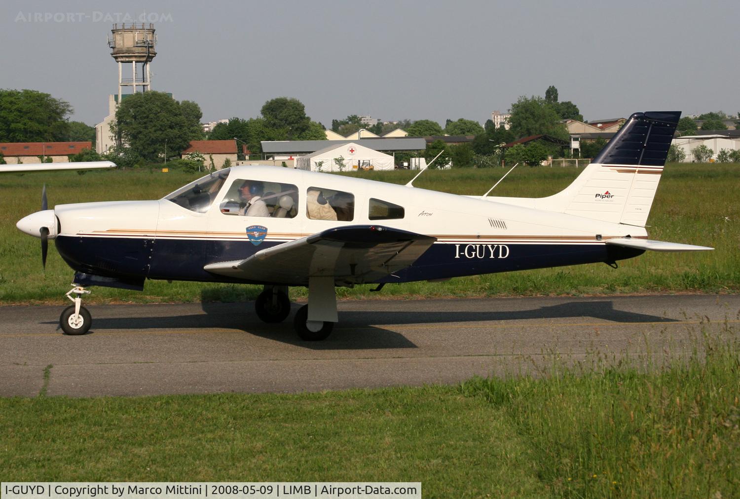 I-GUYD, Piper PA-28R-201 Cherokee Arrow III C/N 2844009, At Milano Bresso airport