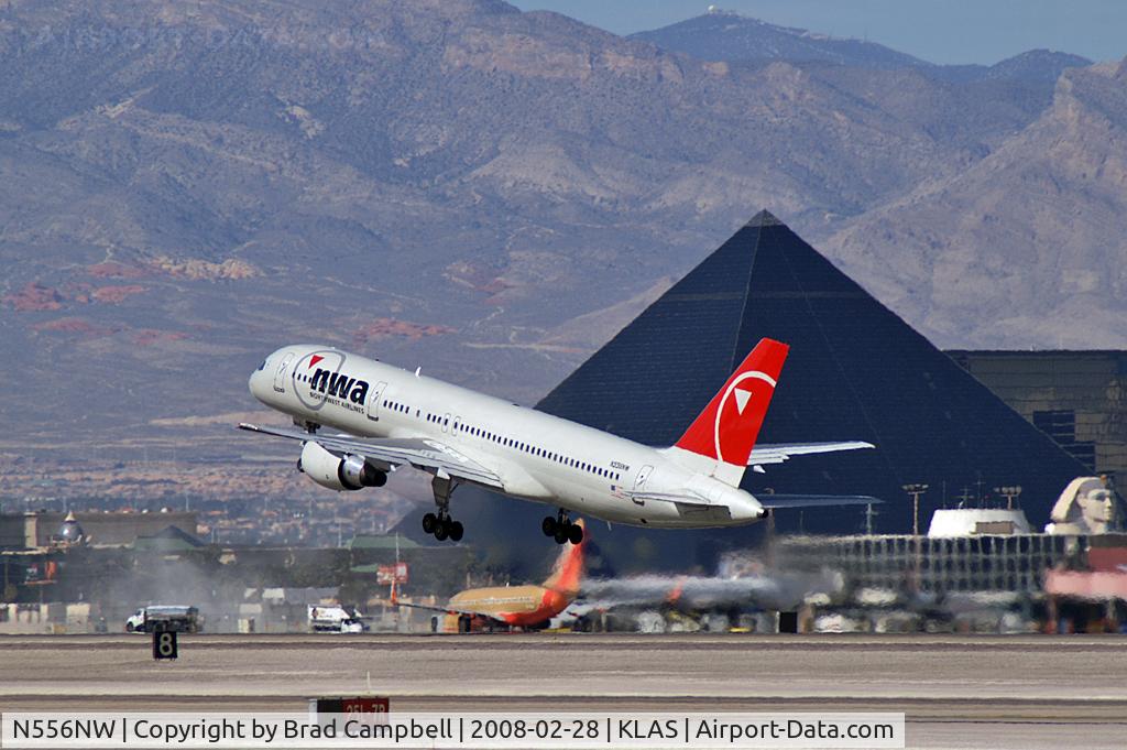 N556NW, 2002 Boeing 757-251 C/N 33392, Northwest Airlines / 2002 Boeing 757-251