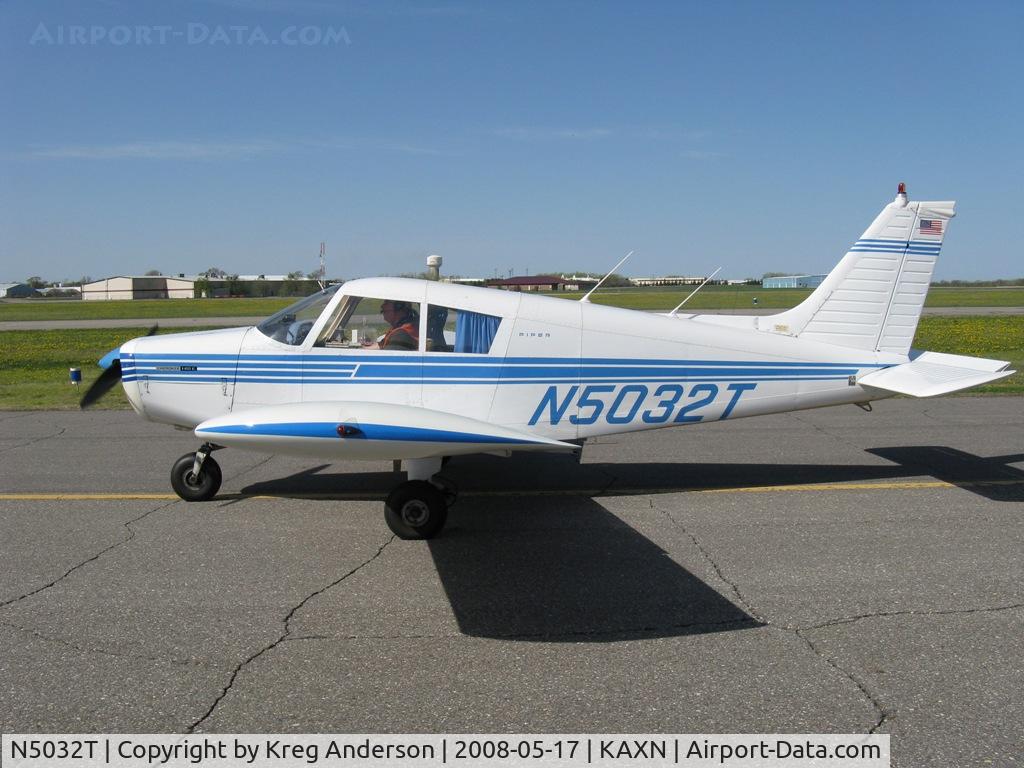N5032T, 1972 Piper PA-28-140 C/N 28-7225325, 2008 Armed Forces Day Fly-in