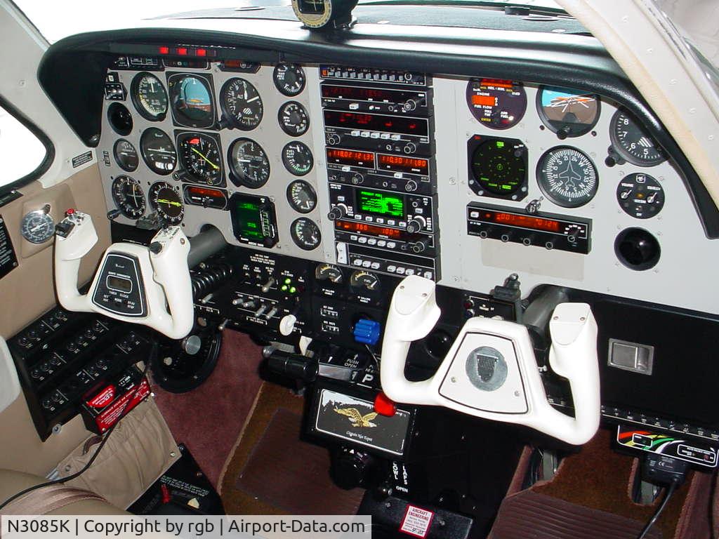 N3085K, 1987 Beech A36 Bonanza 36 C/N E-2401, N3085K panel