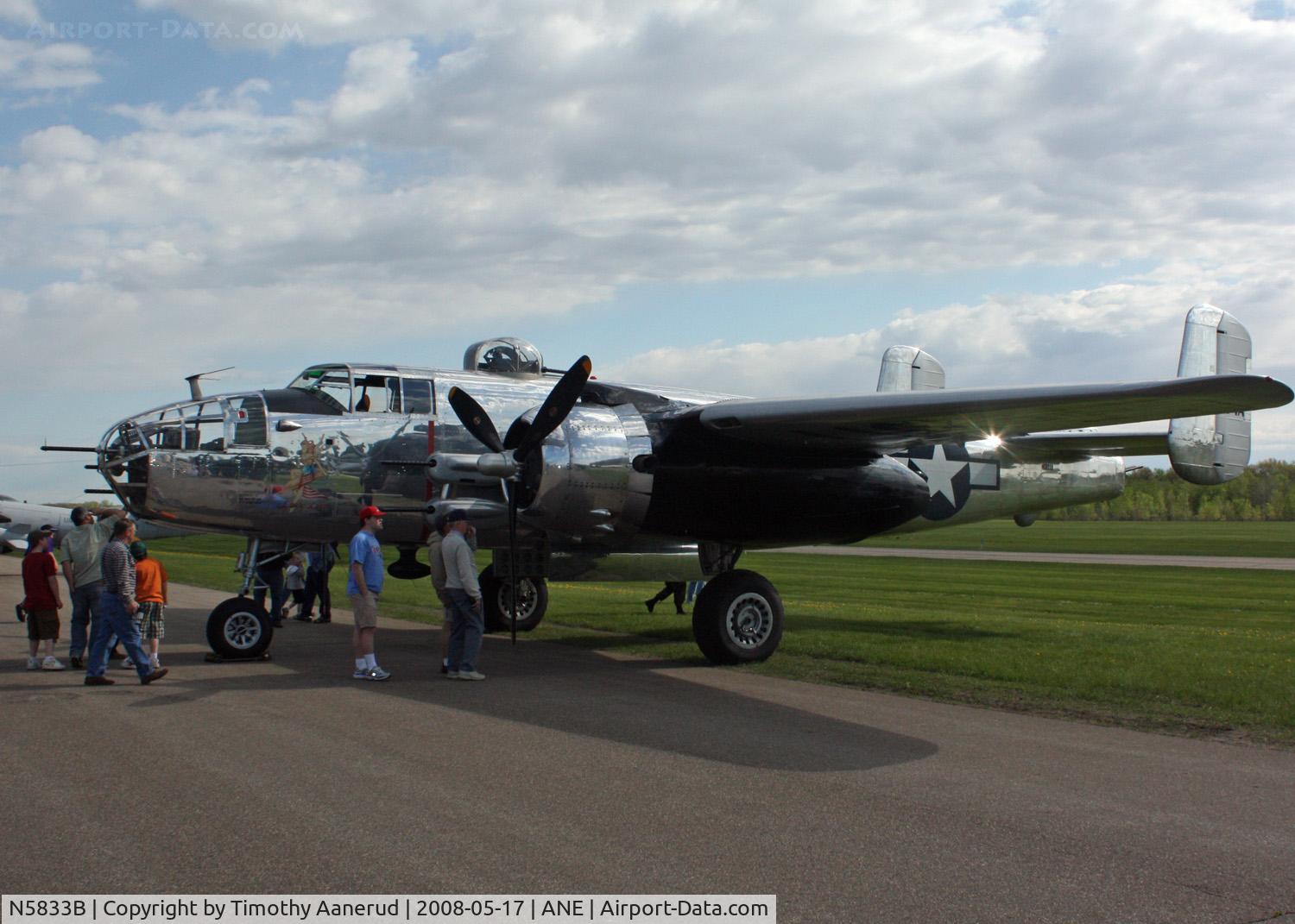 N5833B, 1945 North American B-25J Mitchell Mitchell C/N 108-47735, Blaine Aviation Weekend 2008