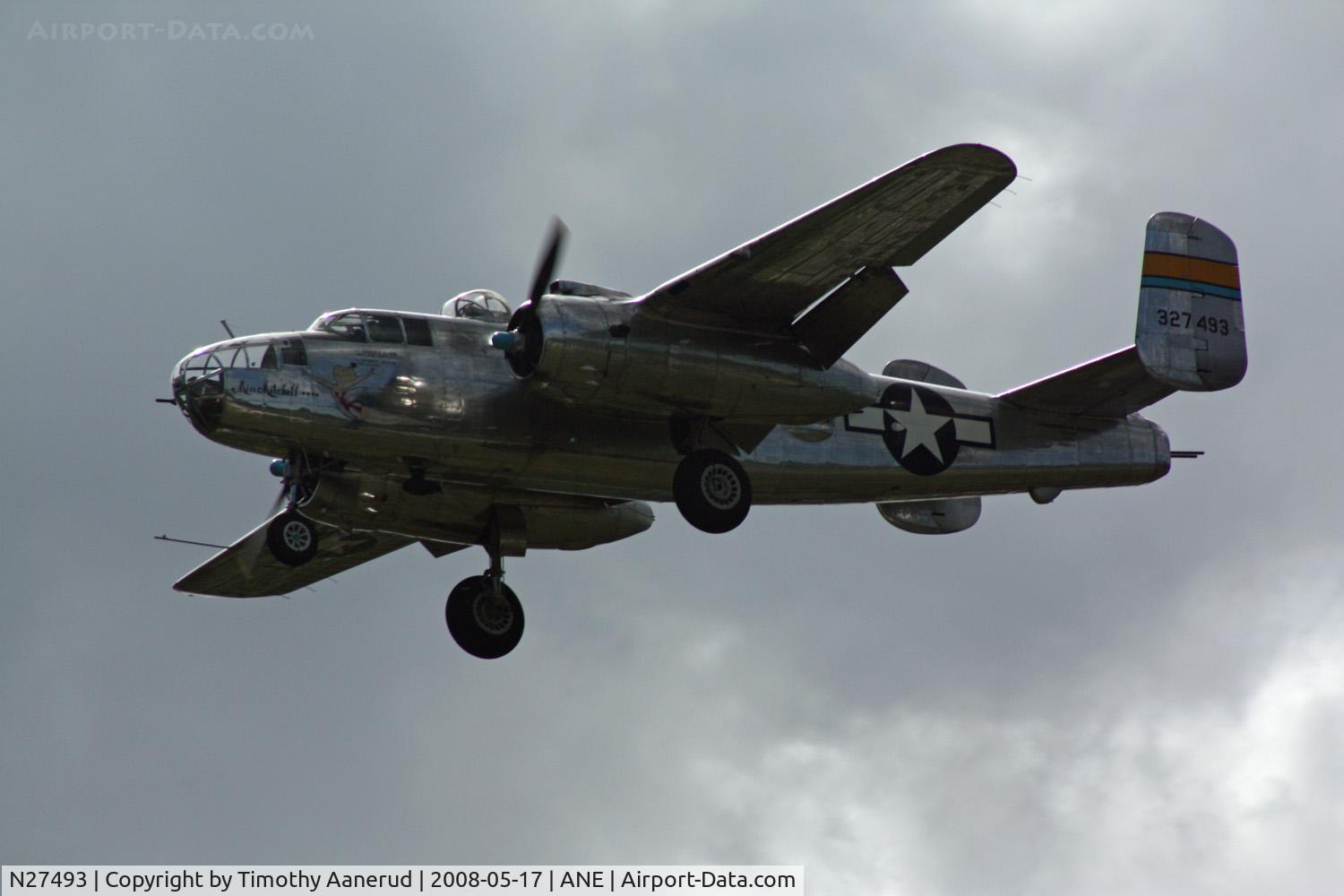 N27493, 1944 North American TB-25K Mitchell C/N 44-29869/108-33144, Blaine Aviation Weekend 2008 arrival