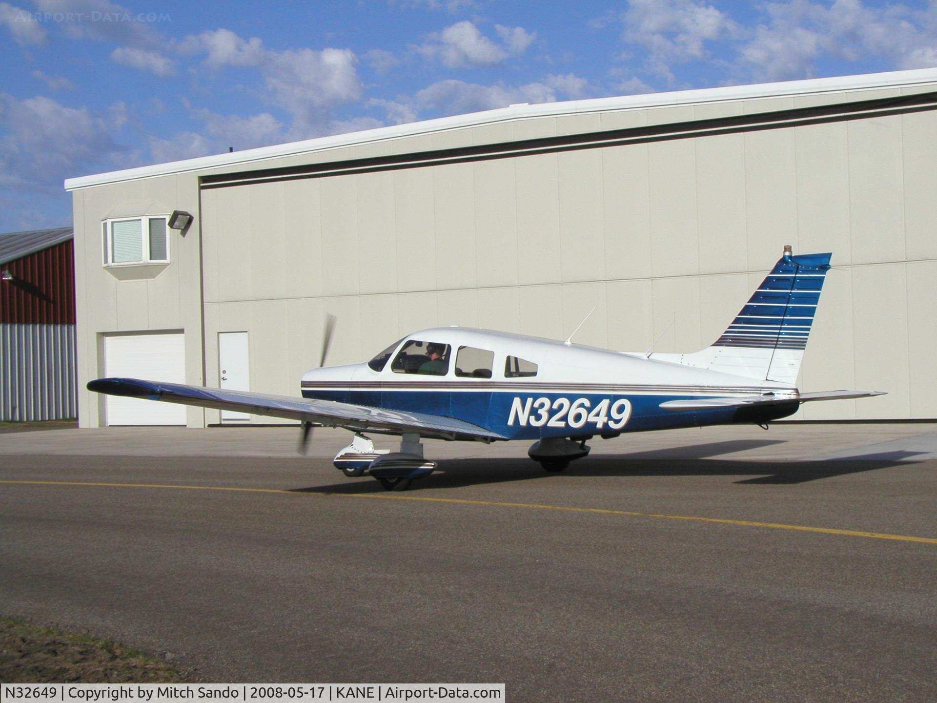 N32649, 1974 Piper PA-28-151 Cherokee Warrior C/N 28-7515209, Blaine Aviation Weekend '08.