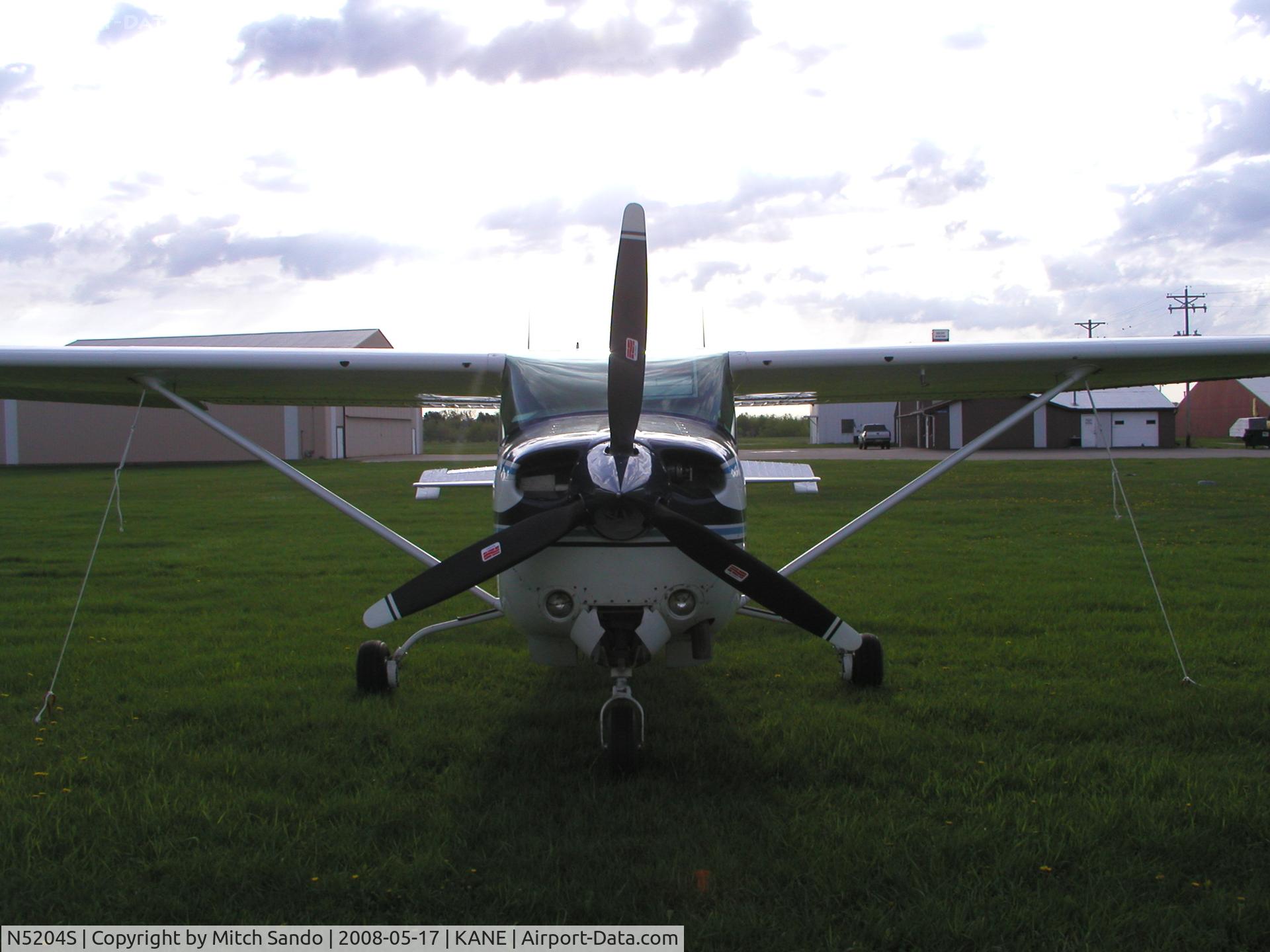 N5204S, 1980 Cessna TR182 Turbo Skylane RG C/N R18201518, Tied down at Anoka County.