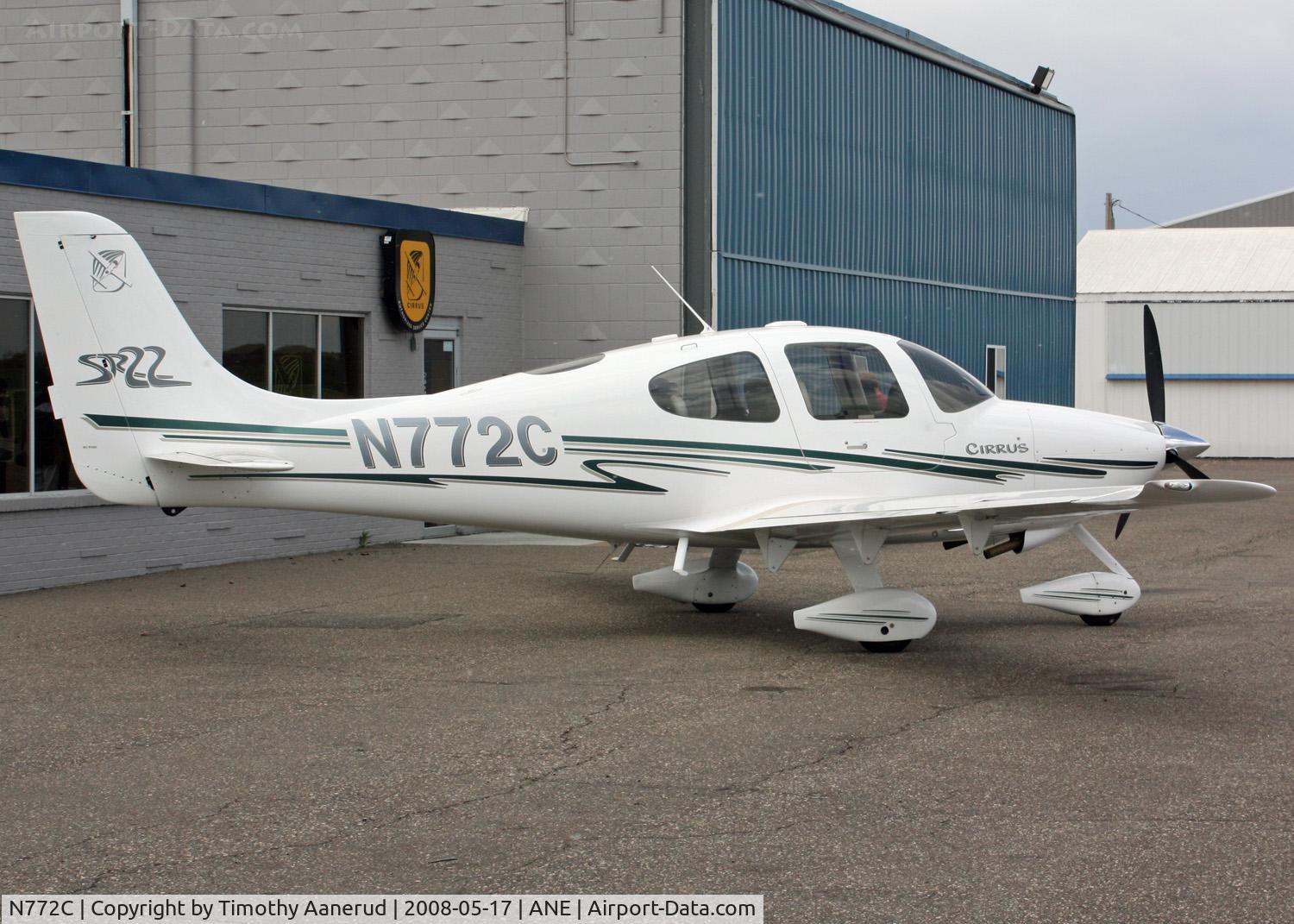 N772C, 2002 Cirrus SR22 C/N 0401, at Anoka County