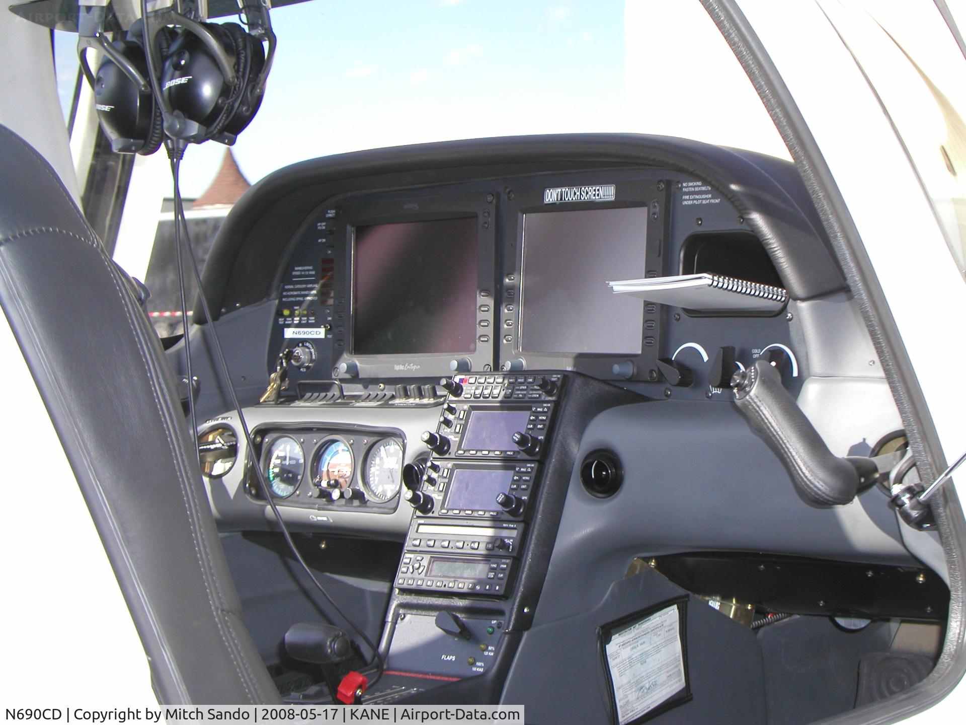 N690CD, 2005 Cirrus SR20 C/N 1595, Blaine Aviation Weekend '08.