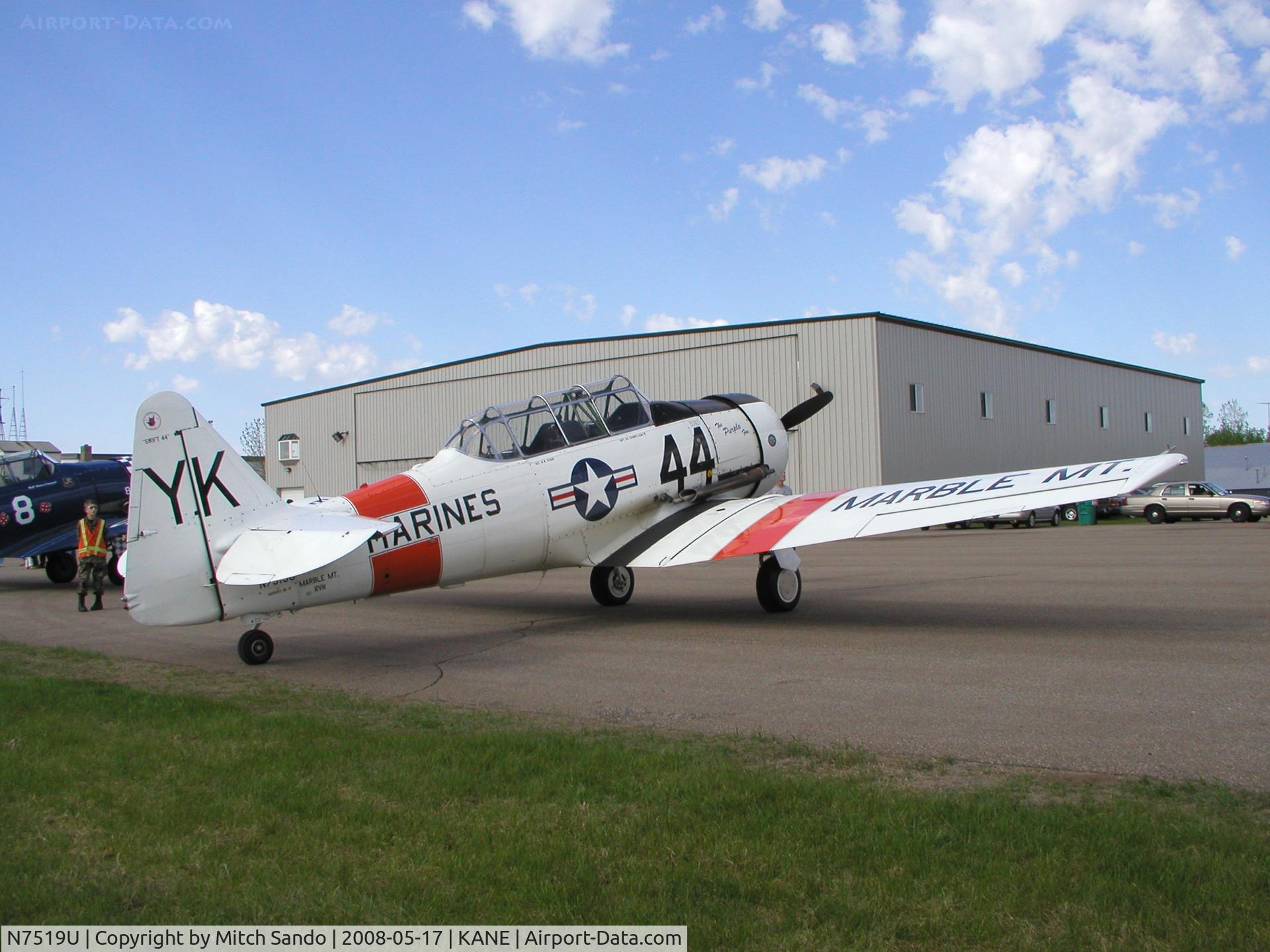 N7519U, 1952 Canadian Car & Foundry Harvard MK IV C/N CCF4-237, Blaine Aviation Weekend '08.