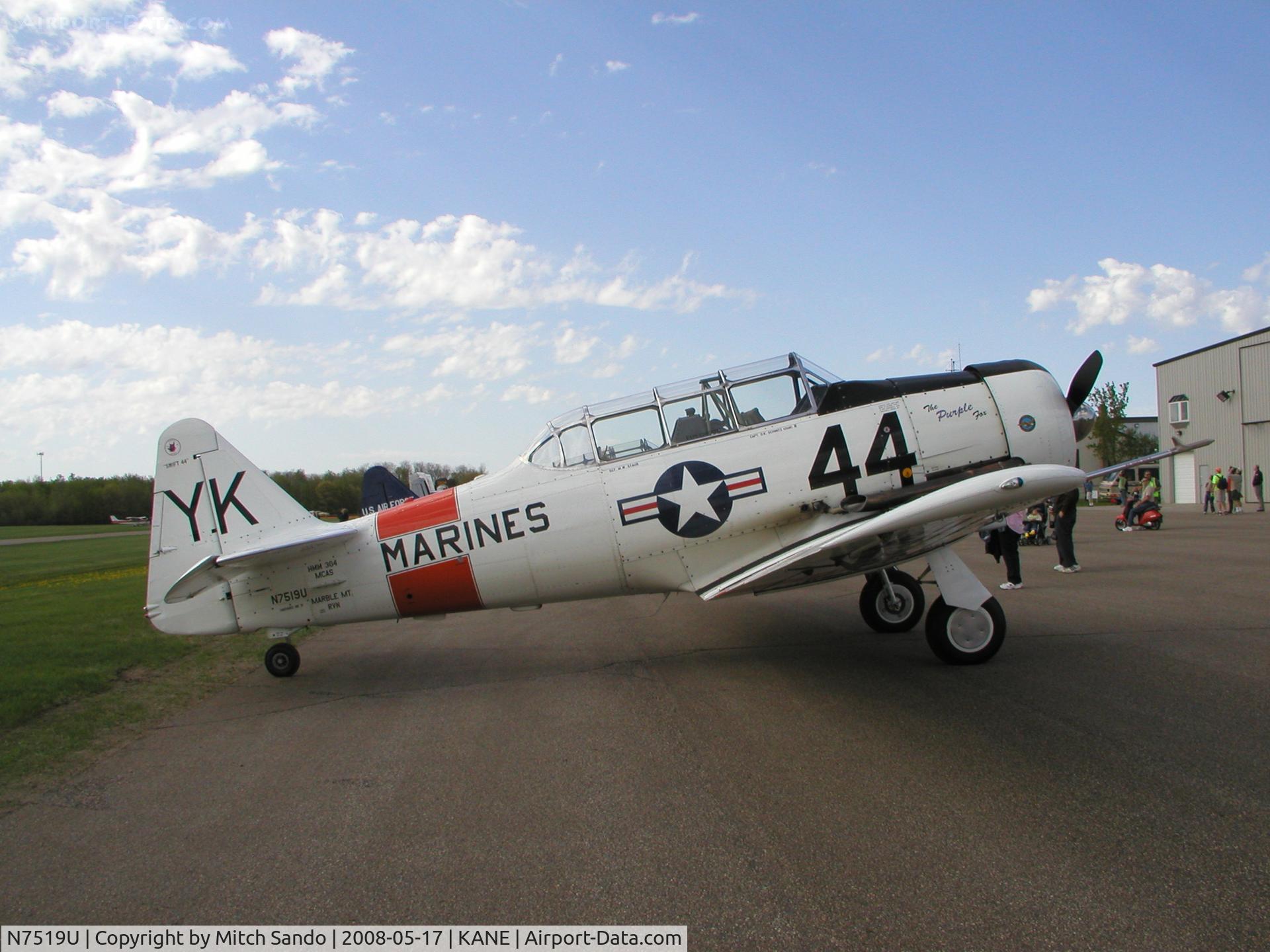 N7519U, 1952 Canadian Car & Foundry Harvard MK IV C/N CCF4-237, Blaine Aviation Weekend '08.