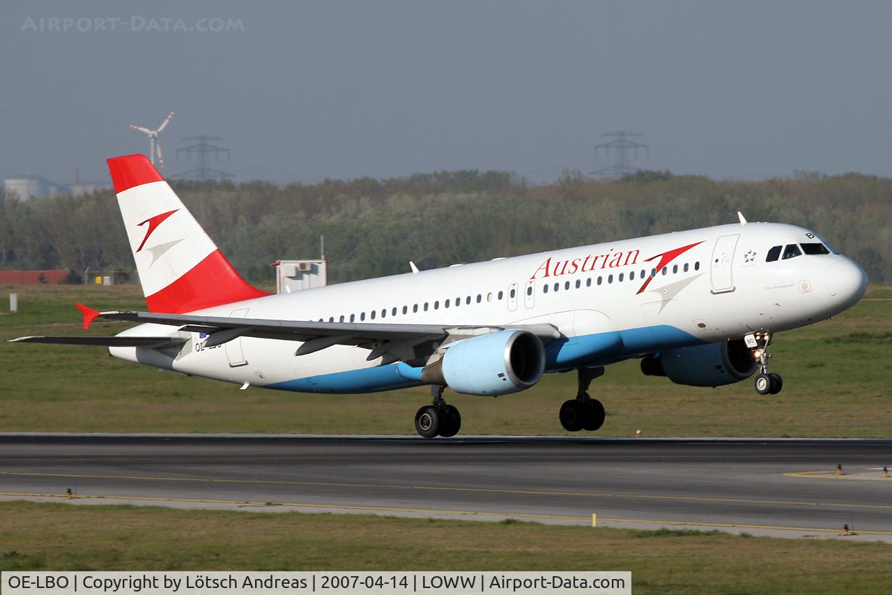 OE-LBO, 1998 Airbus A320-214 C/N 776, 