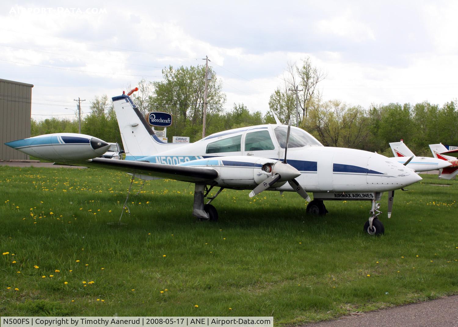N500FS, 1976 Cessna 310R C/N 310R0630, 1976 Cessna 310R, c/n 310R0630, Parked at Anoka County