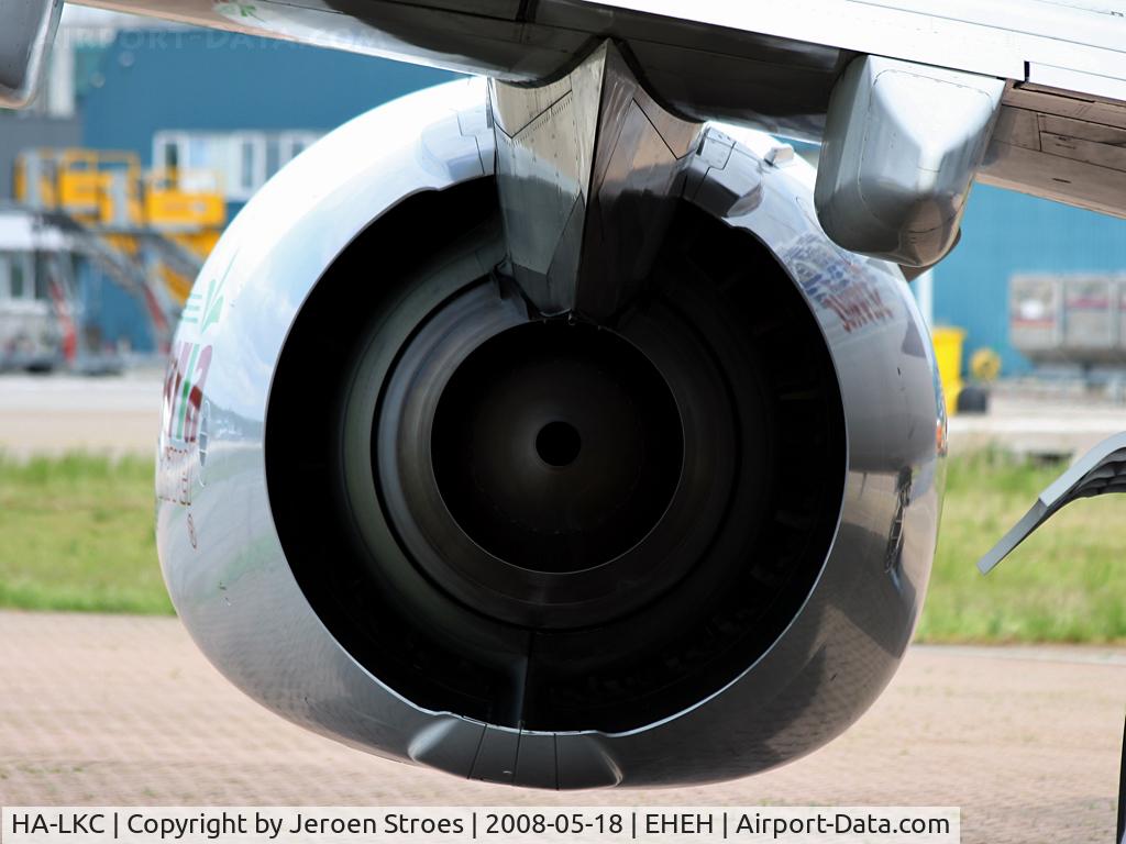 HA-LKC, 1999 Boeing 737-8K5 C/N 27991, ex D-AHFK