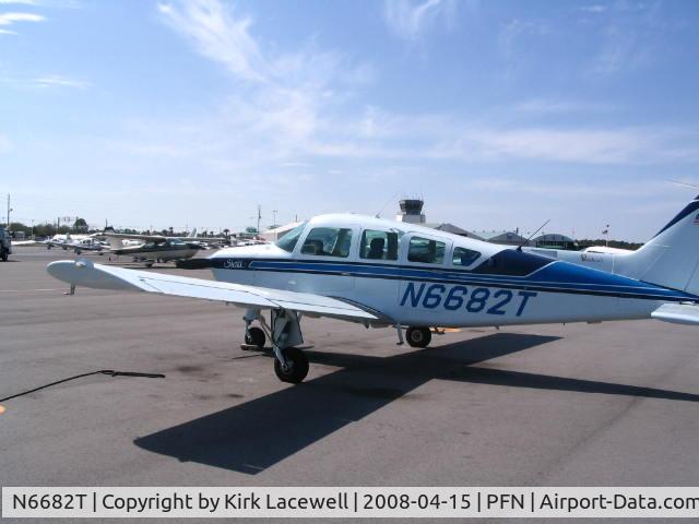 N6682T, 1983 Beech C24R C/N MC-786, Sierra N6682T at PFN. Panama City, Florida.