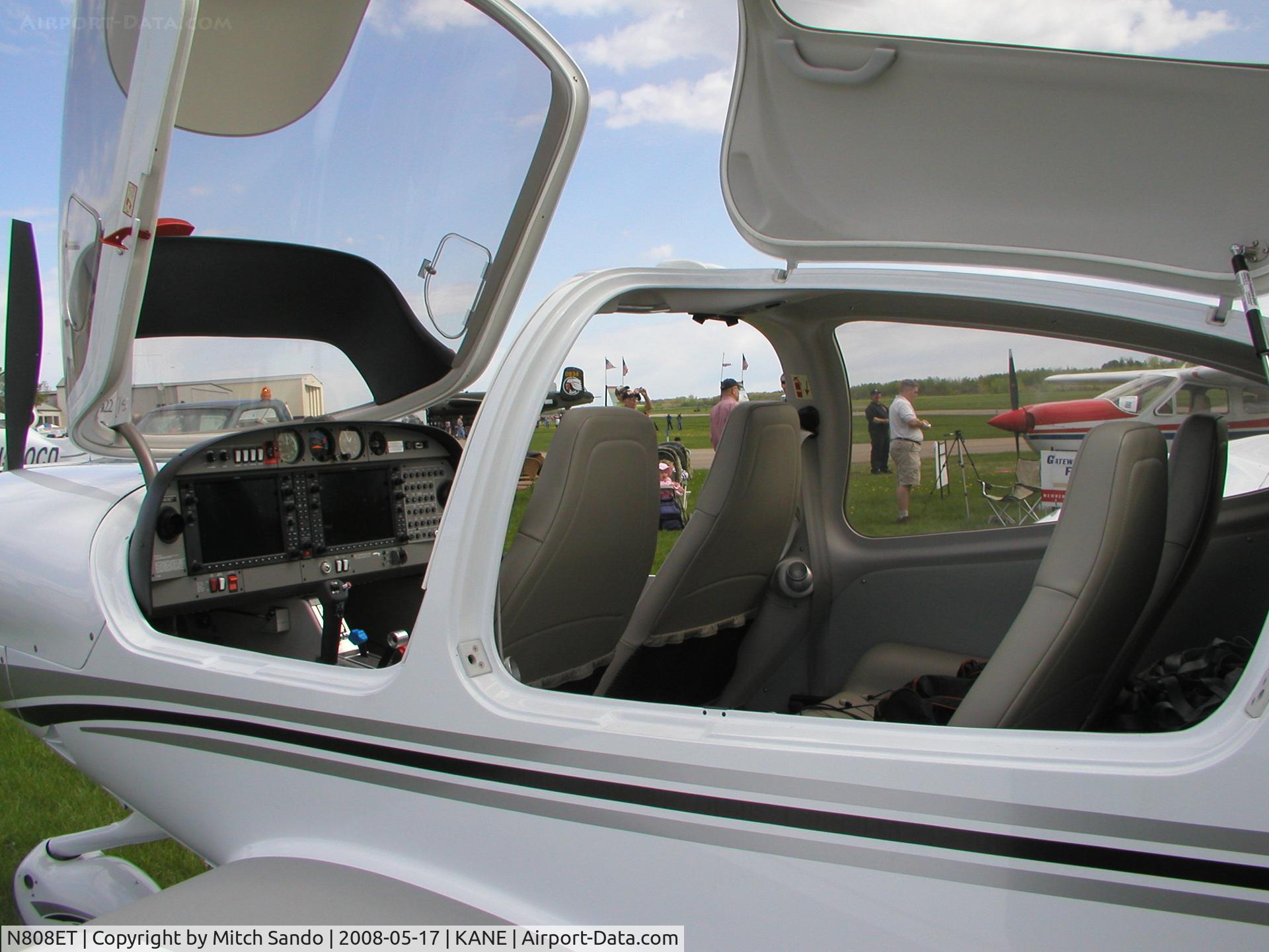 N808ET, 2007 Diamond DA-40 Diamond Star C/N 40.808, Blaine Aviation Weekend '08.